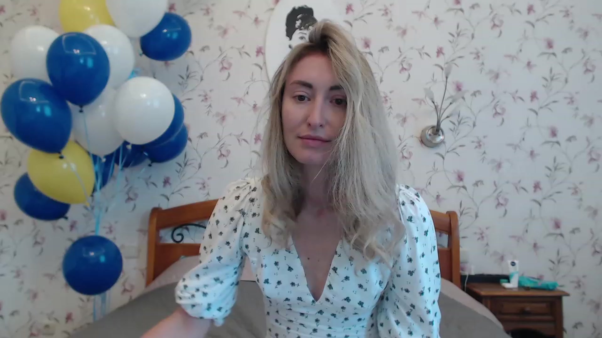 Gallery image thumbnail from Veronica_4u's myfreecams stream on, 06/06/2023, 05:46 image 1 of 20