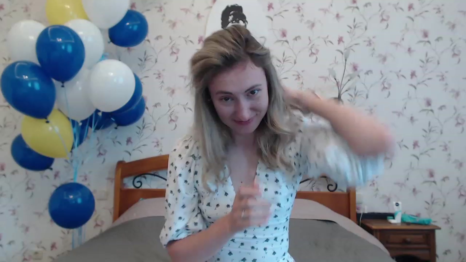 Gallery image thumbnail from Veronica_4u's myfreecams stream on, 06/06/2023, 05:46 image 8 of 20