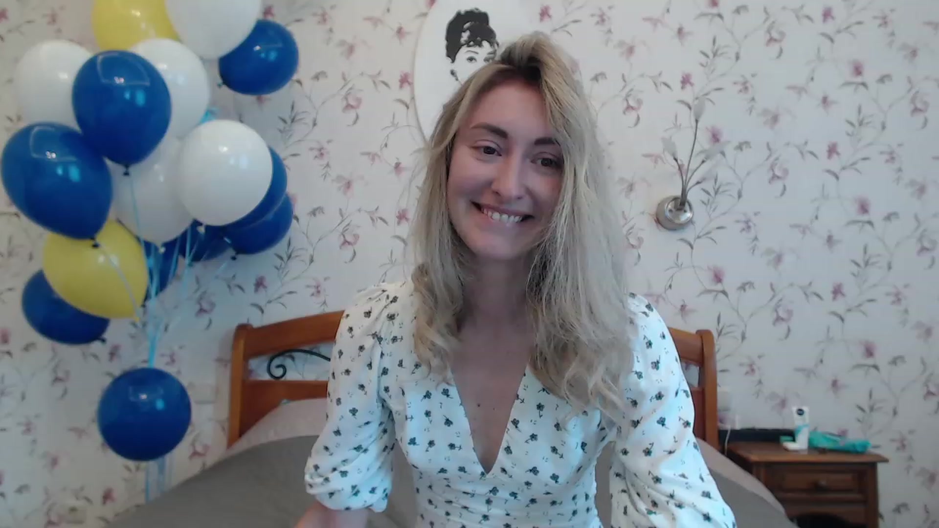 Gallery image thumbnail from Veronica_4u's myfreecams stream on, 06/06/2023, 05:46 image 5 of 20