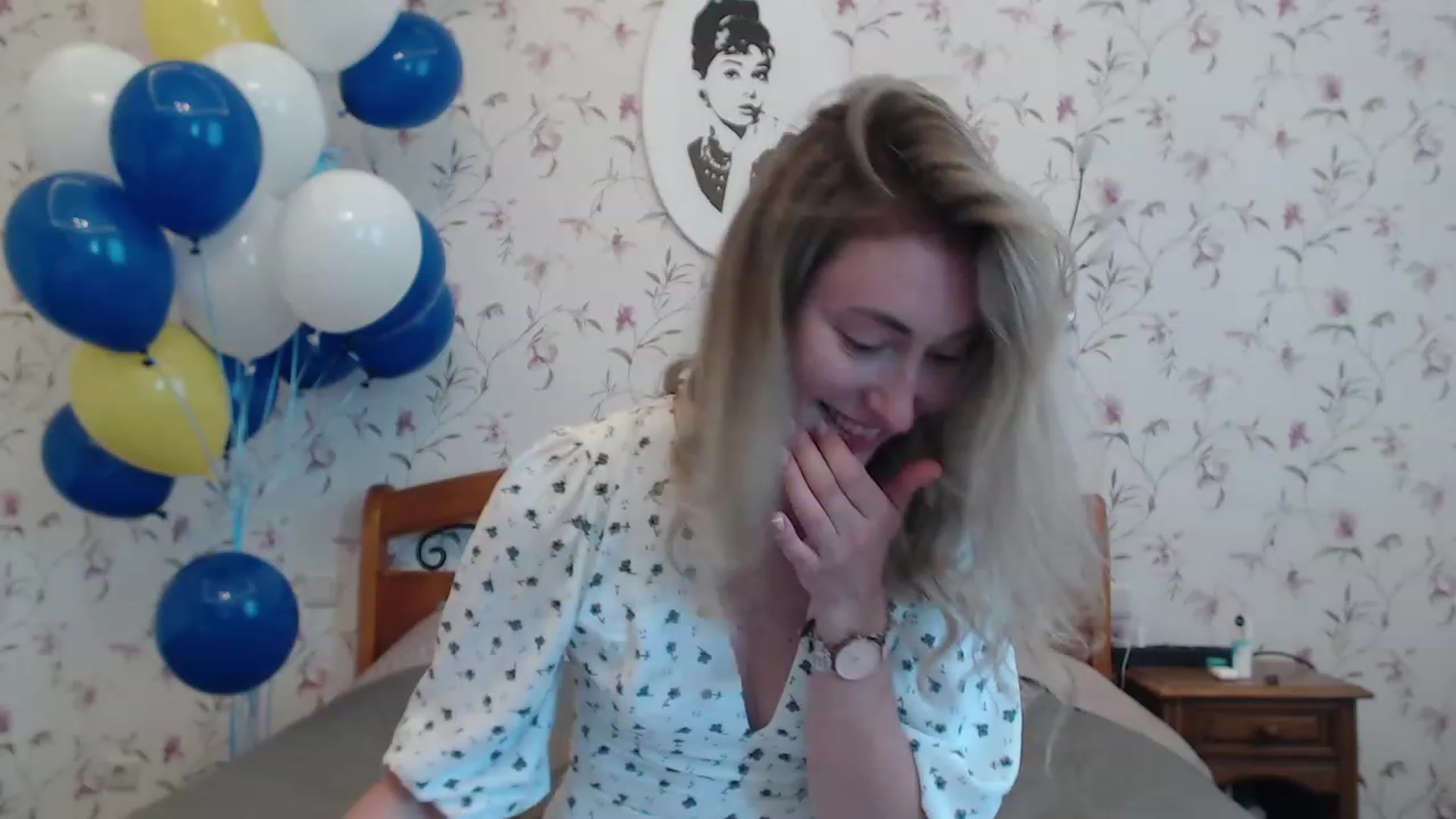 Gallery image thumbnail from Veronica_4u's myfreecams stream on, 06/06/2023, 07:42 image 3 of 20