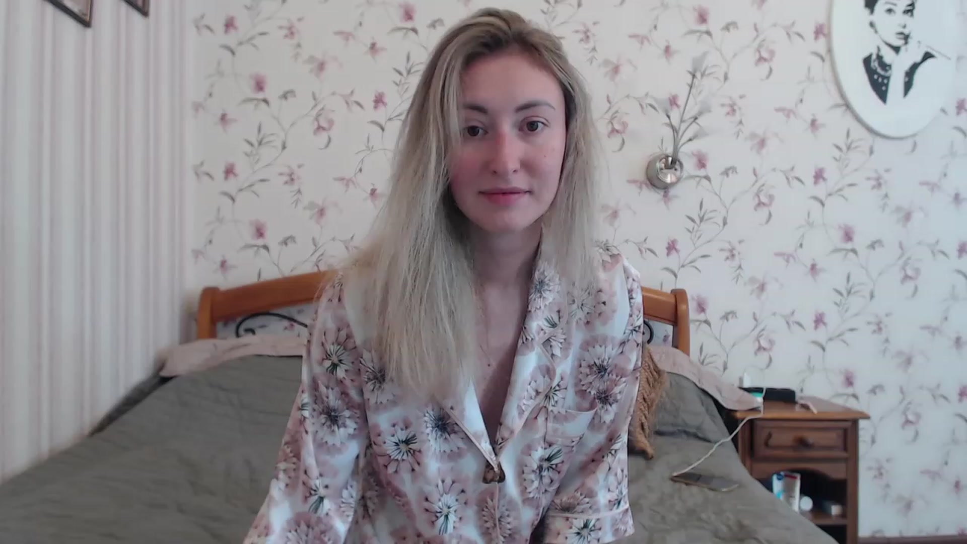 Gallery image thumbnail from Veronica_4u's myfreecams stream on, 06/11/2023, 06:16 image 14 of 20