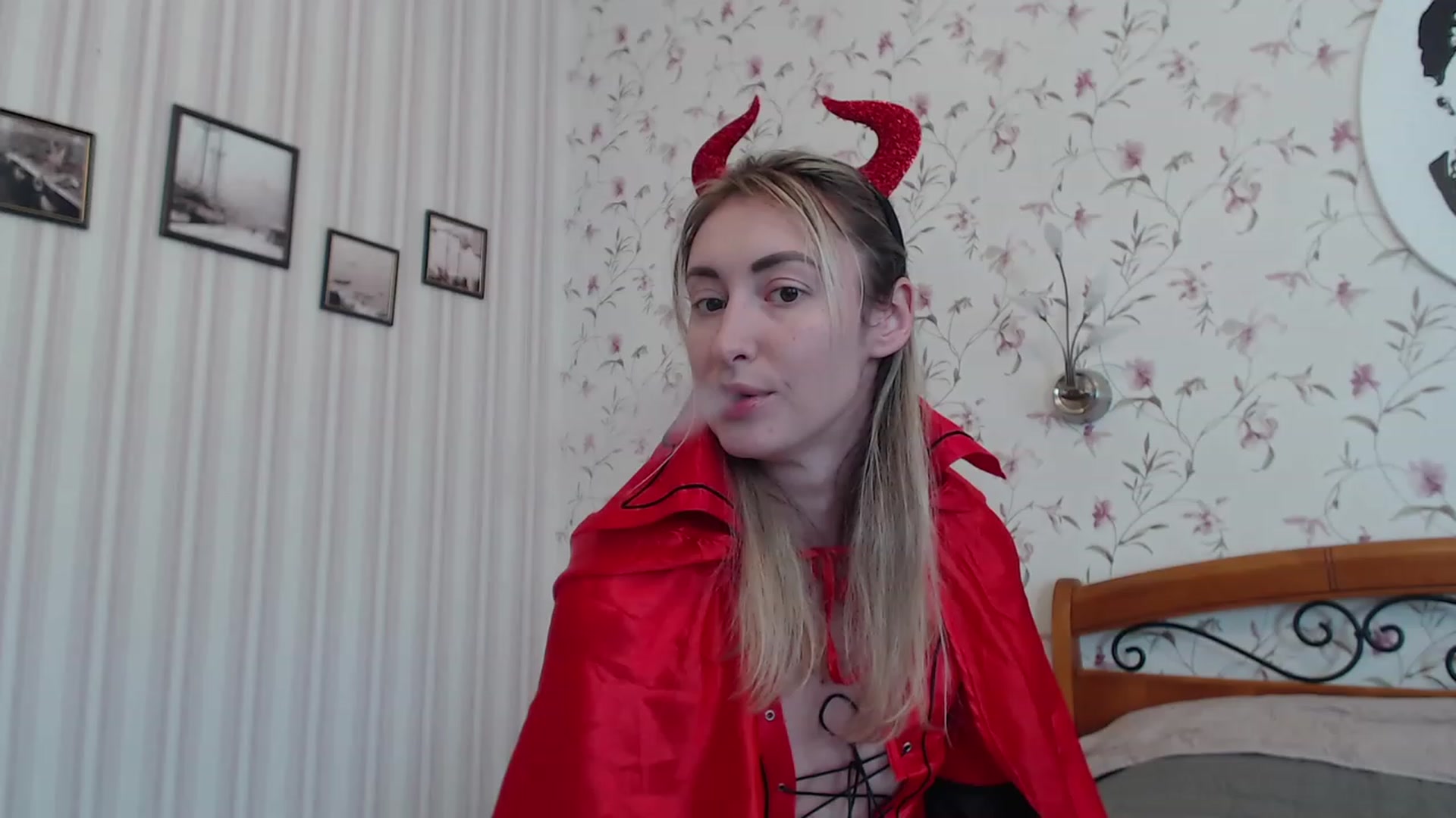 Gallery image thumbnail from Veronica_4u's myfreecams stream on, 06/13/2023, 15:13 image 2 of 20