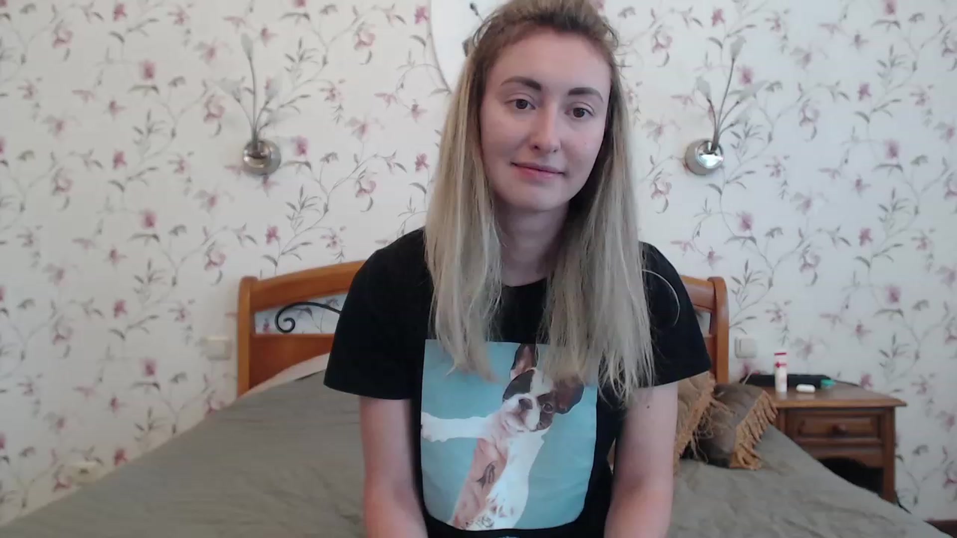 Gallery image thumbnail from Veronica_4u's myfreecams stream on, 06/14/2023, 15:25 image 8 of 20