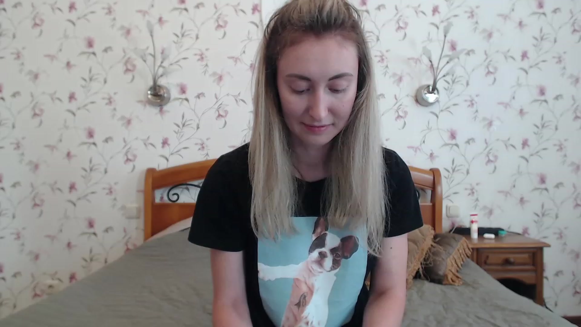 Gallery image thumbnail from Veronica_4u's myfreecams stream on, 06/14/2023, 15:25 image 14 of 20