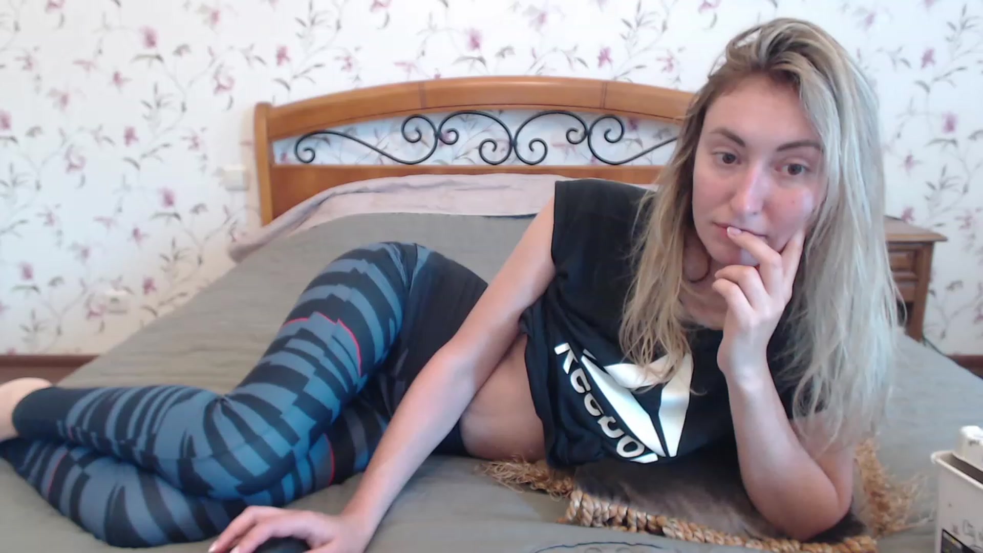 Gallery image thumbnail from Veronica_4u's myfreecams stream on, 06/18/2023, 06:27 image 15 of 20