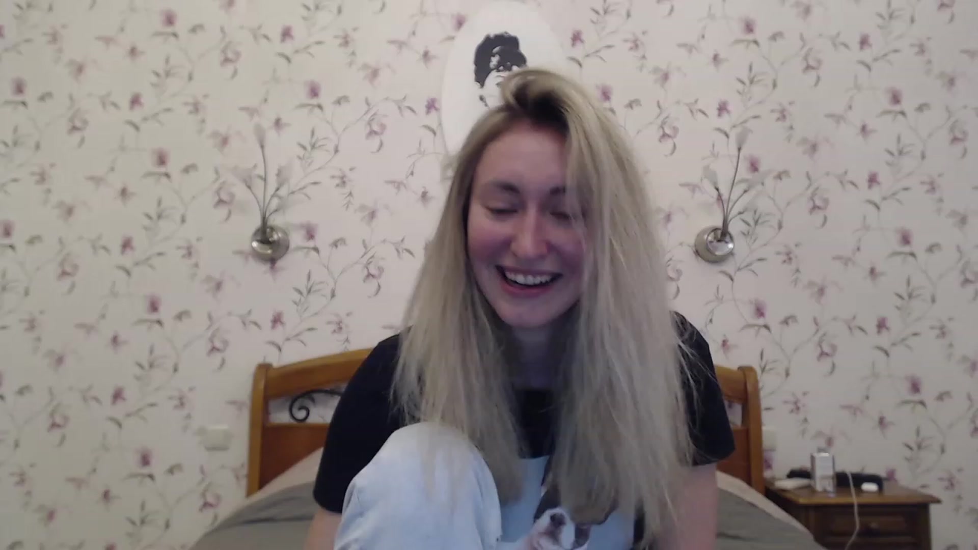 Gallery image thumbnail from Veronica_4u's myfreecams stream on, 06/27/2023, 17:43 image 16 of 20
