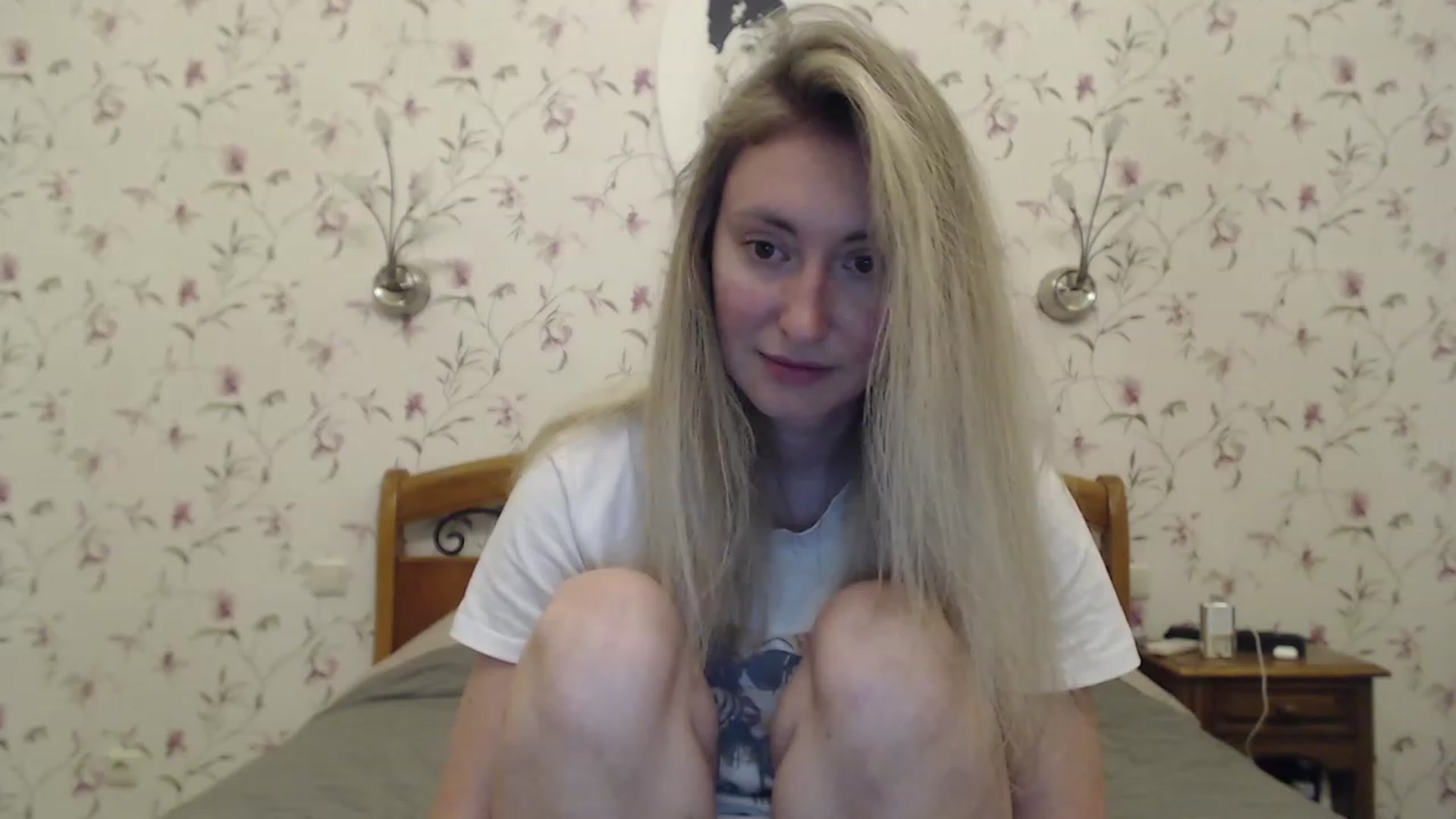 Gallery image thumbnail from Veronica_4u's myfreecams stream on, 06/27/2023, 18:15 image 18 of 20