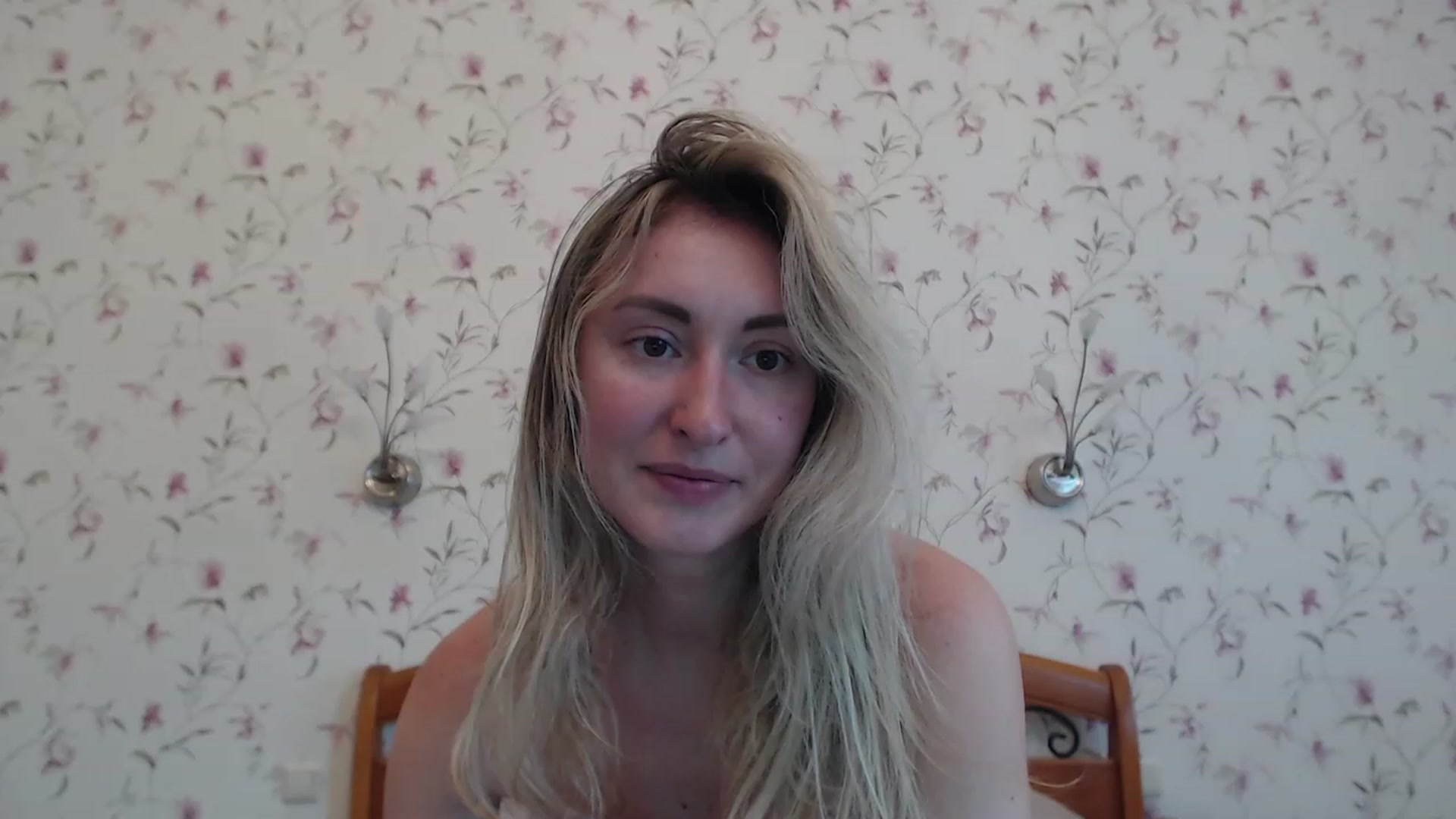 Gallery image thumbnail from Veronica_4u's myfreecams stream on, 06/30/2023, 10:45 image 18 of 20