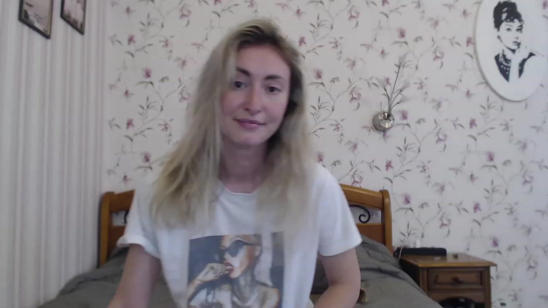 Gallery image thumbnail from Veronica_4u's myfreecams stream on, 07/03/2023, 17:16 image 8 of 20