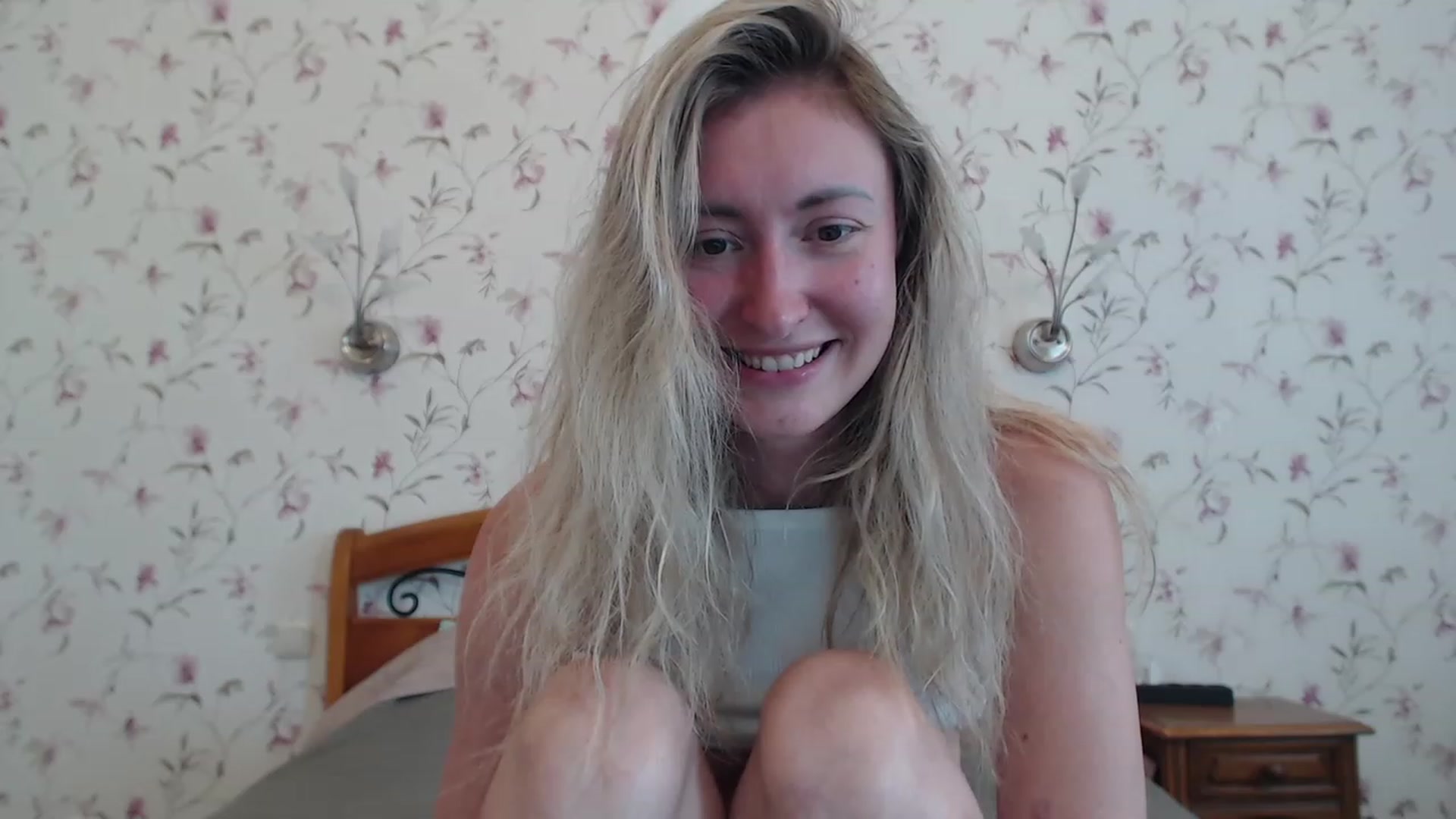 Gallery image thumbnail from Veronica_4u's myfreecams stream on, 07/08/2023, 12:12 image 12 of 20