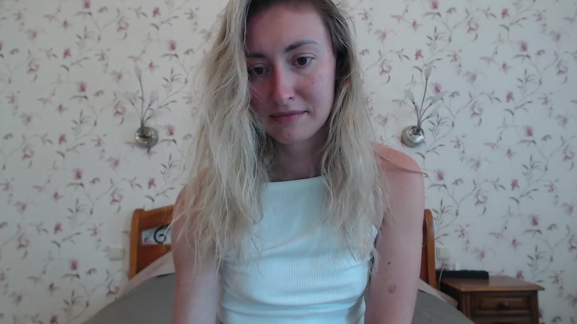 Gallery image thumbnail from Veronica_4u's myfreecams stream on, 07/08/2023, 12:12 image 5 of 20