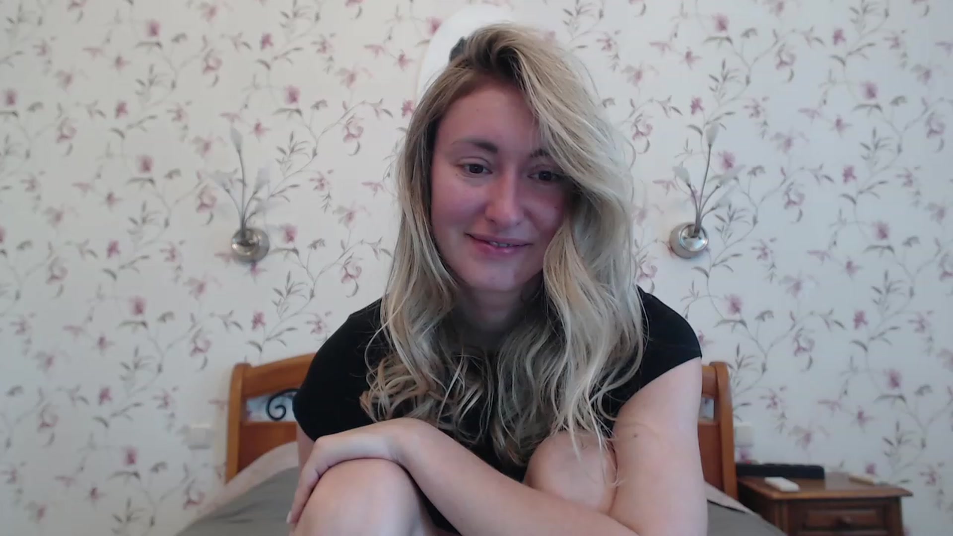 Gallery image thumbnail from Veronica_4u's myfreecams stream on, 07/17/2023, 08:14 image 7 of 20
