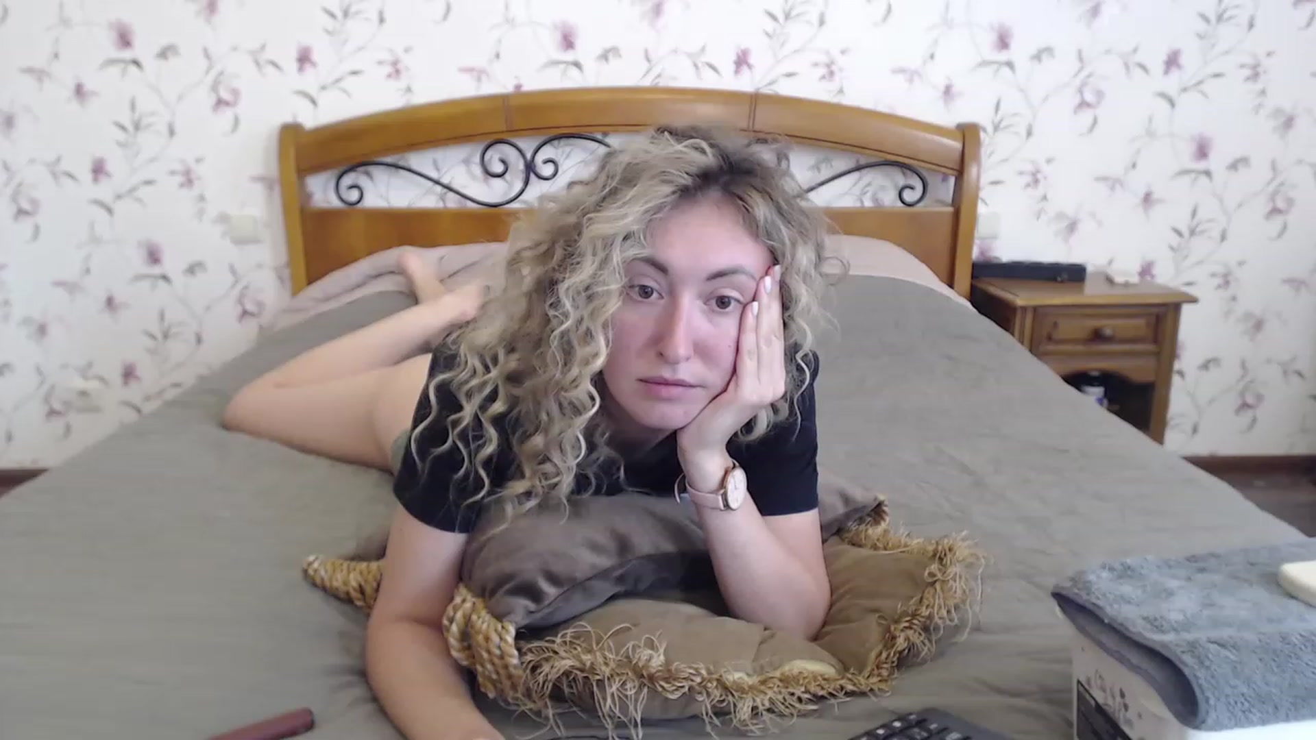 Gallery image thumbnail from Veronica_4u's myfreecams stream on, 07/19/2023, 16:49 image 3 of 20