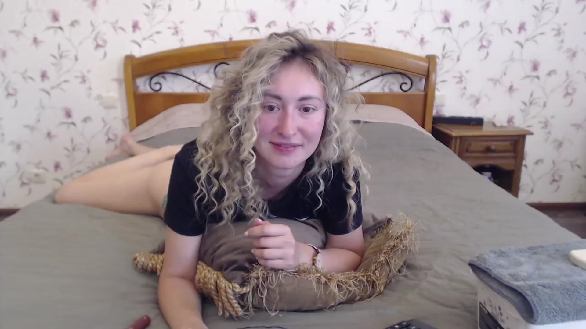 Gallery image thumbnail from Veronica_4u's myfreecams stream on, 07/19/2023, 16:49 image 16 of 20