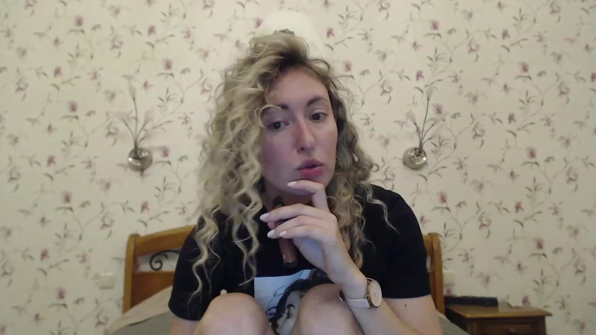 Gallery image thumbnail from Veronica_4u's myfreecams stream on, 07/19/2023, 18:06 image 13 of 20