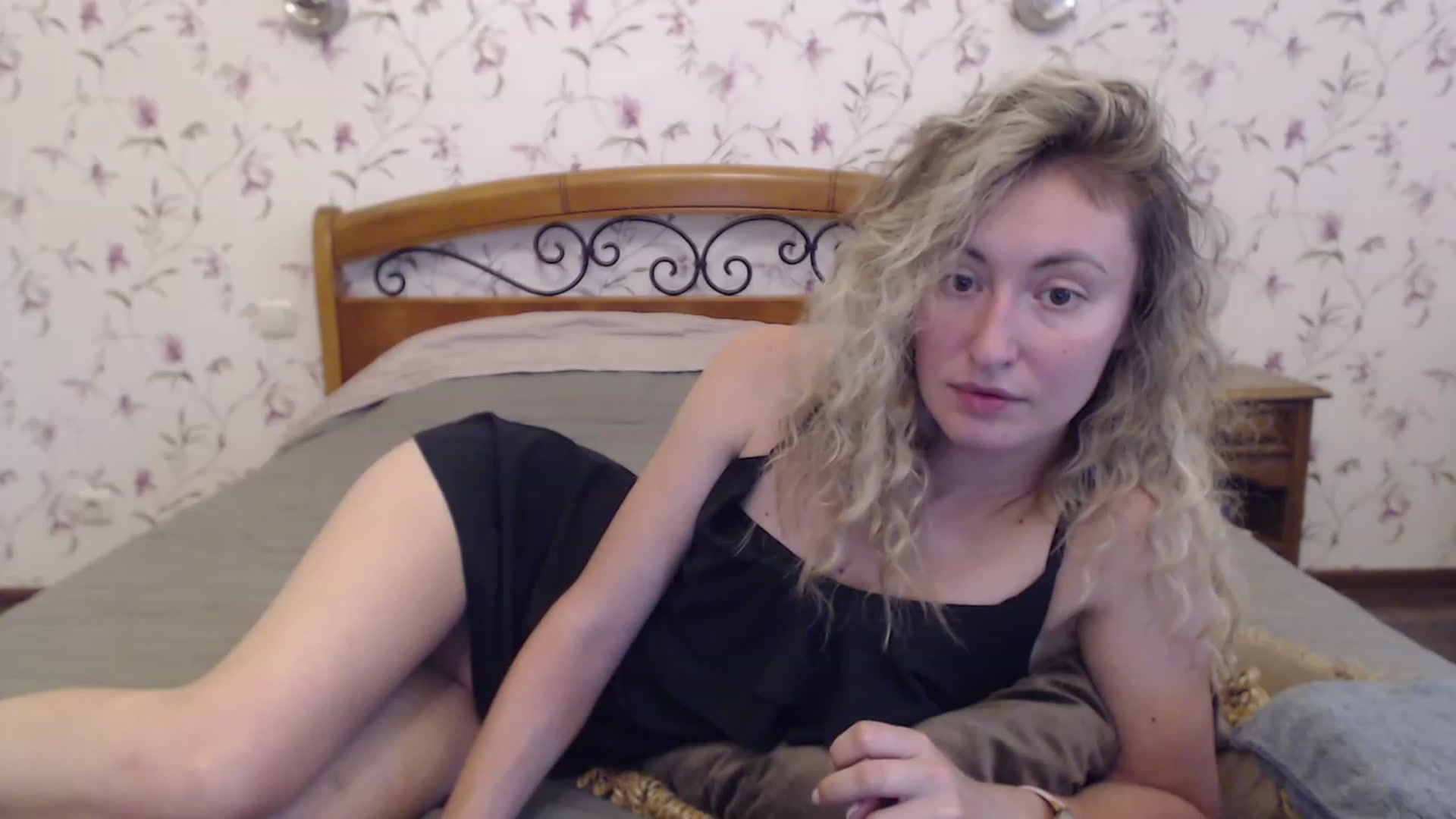 Gallery image thumbnail from Veronica_4u's myfreecams stream on, 07/20/2023, 14:36 image 3 of 20