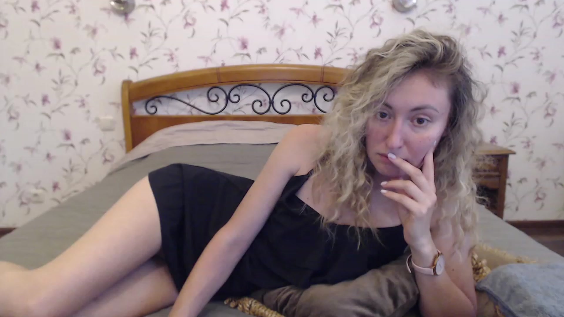Gallery image thumbnail from Veronica_4u's myfreecams stream on, 07/20/2023, 14:36 image 1 of 20