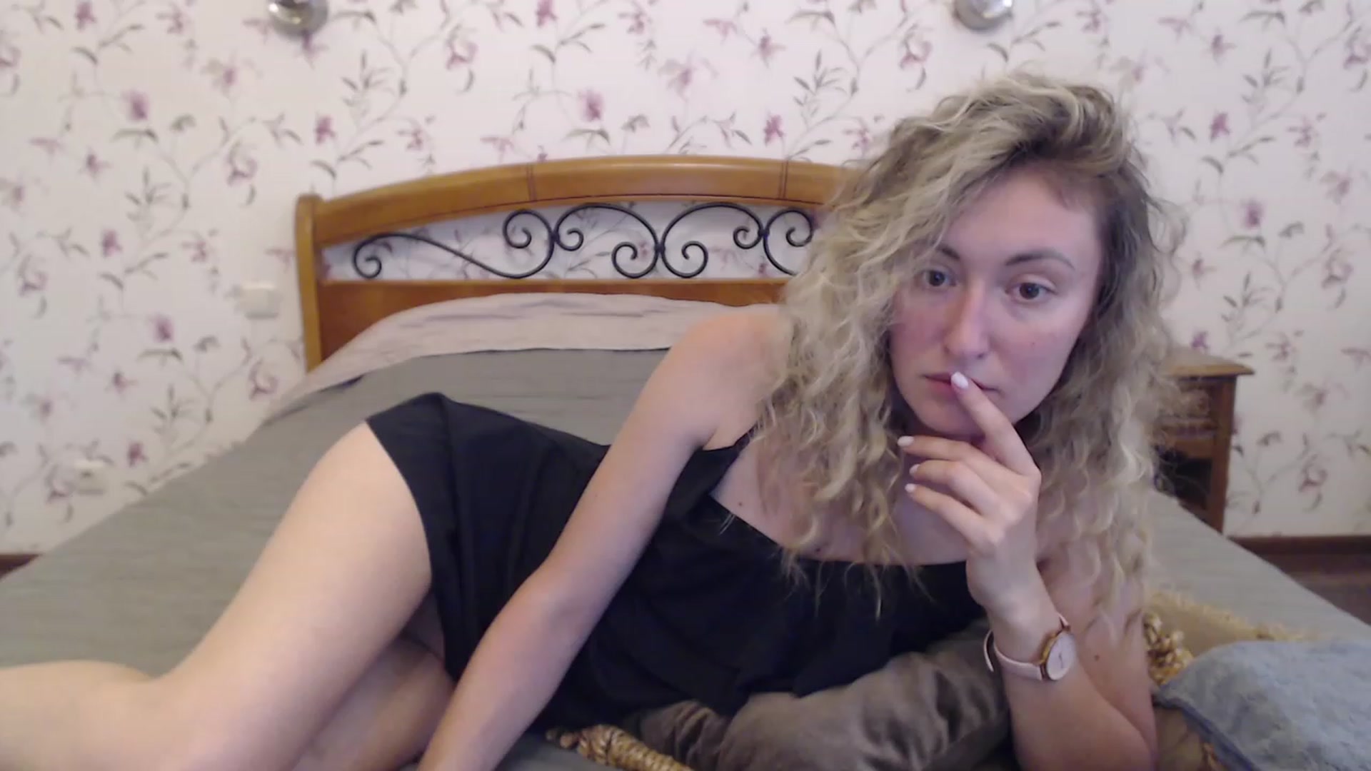Gallery image thumbnail from Veronica_4u's myfreecams stream on, 07/20/2023, 14:36 image 2 of 20