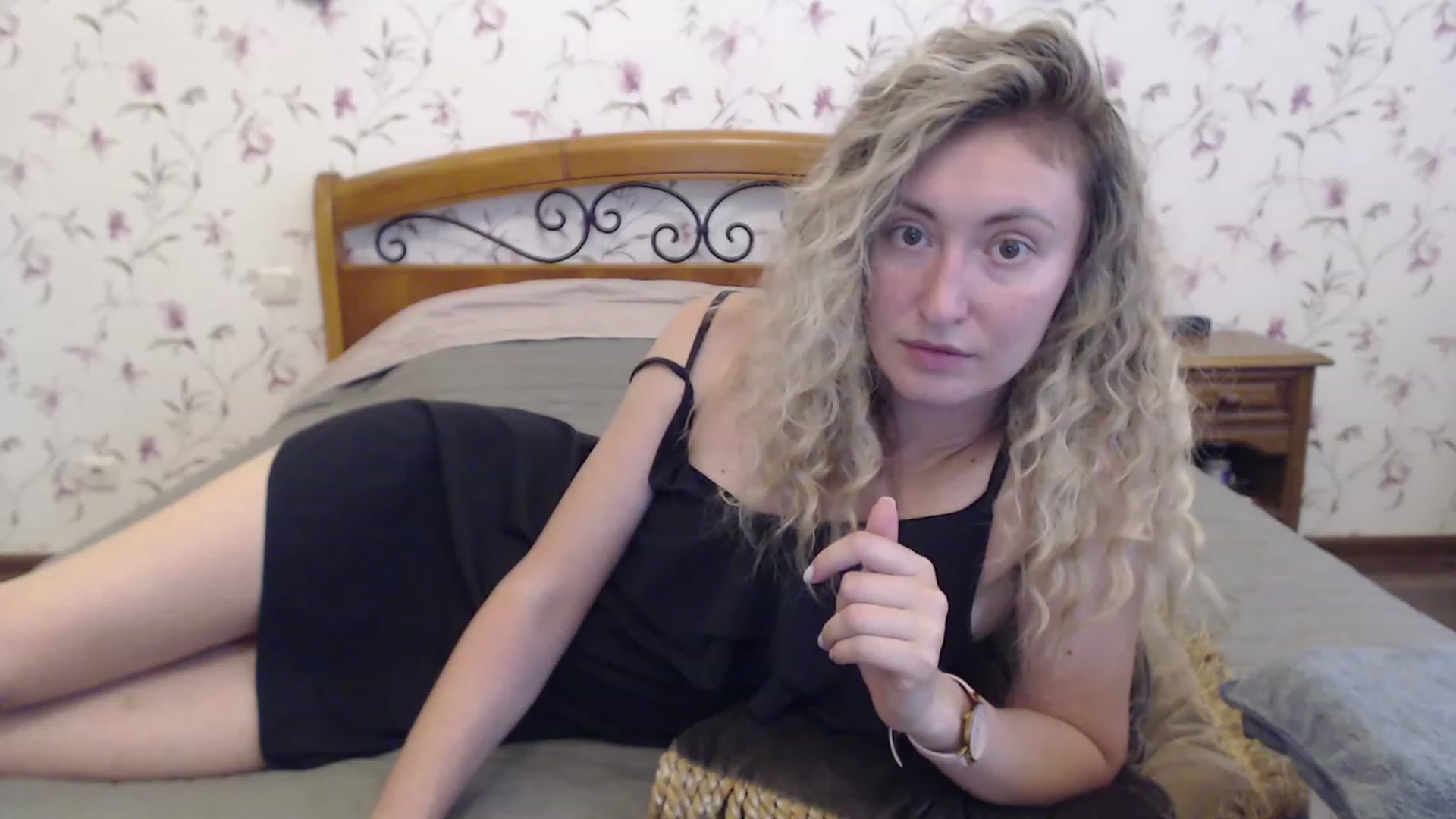 Gallery image thumbnail from Veronica_4u's myfreecams stream on, 07/20/2023, 14:36 image 18 of 20