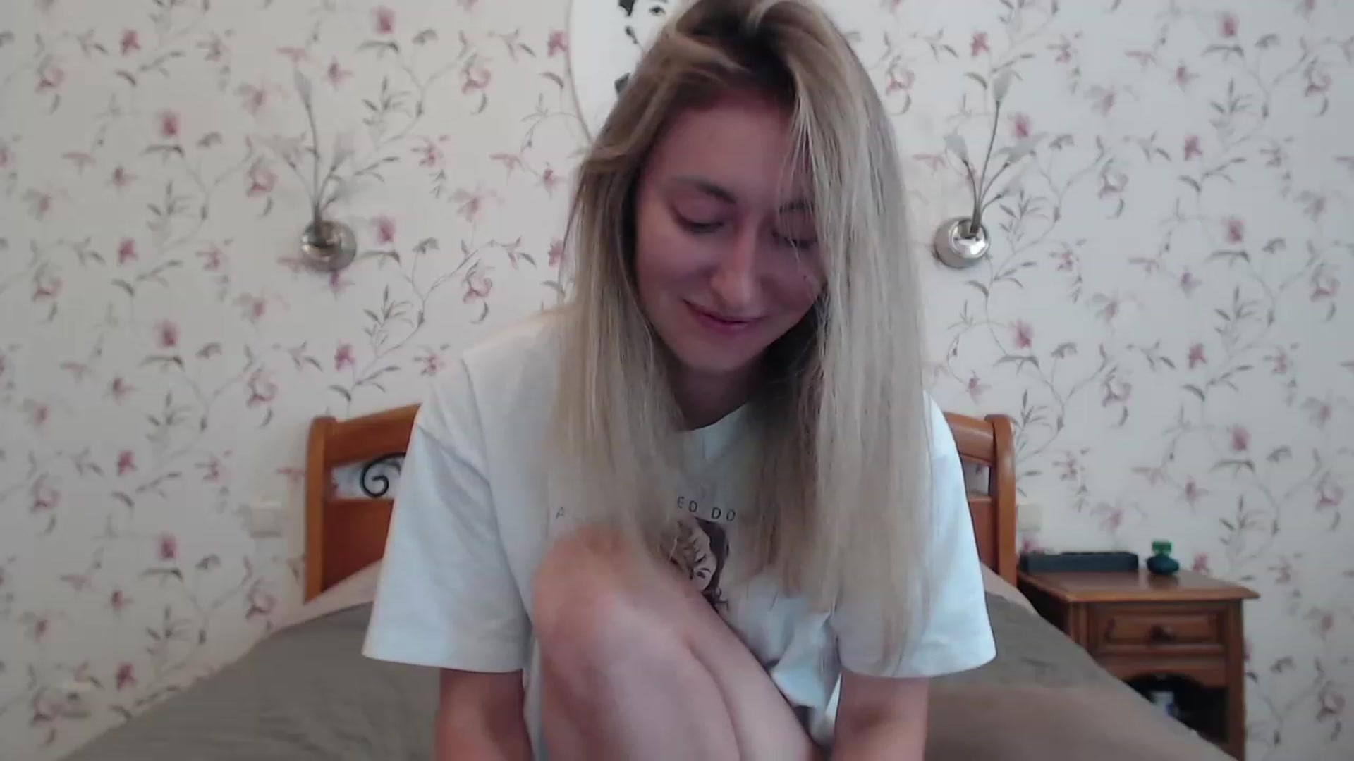 Gallery image thumbnail from Veronica_4u's myfreecams stream on, 07/21/2023, 16:10 image 17 of 20