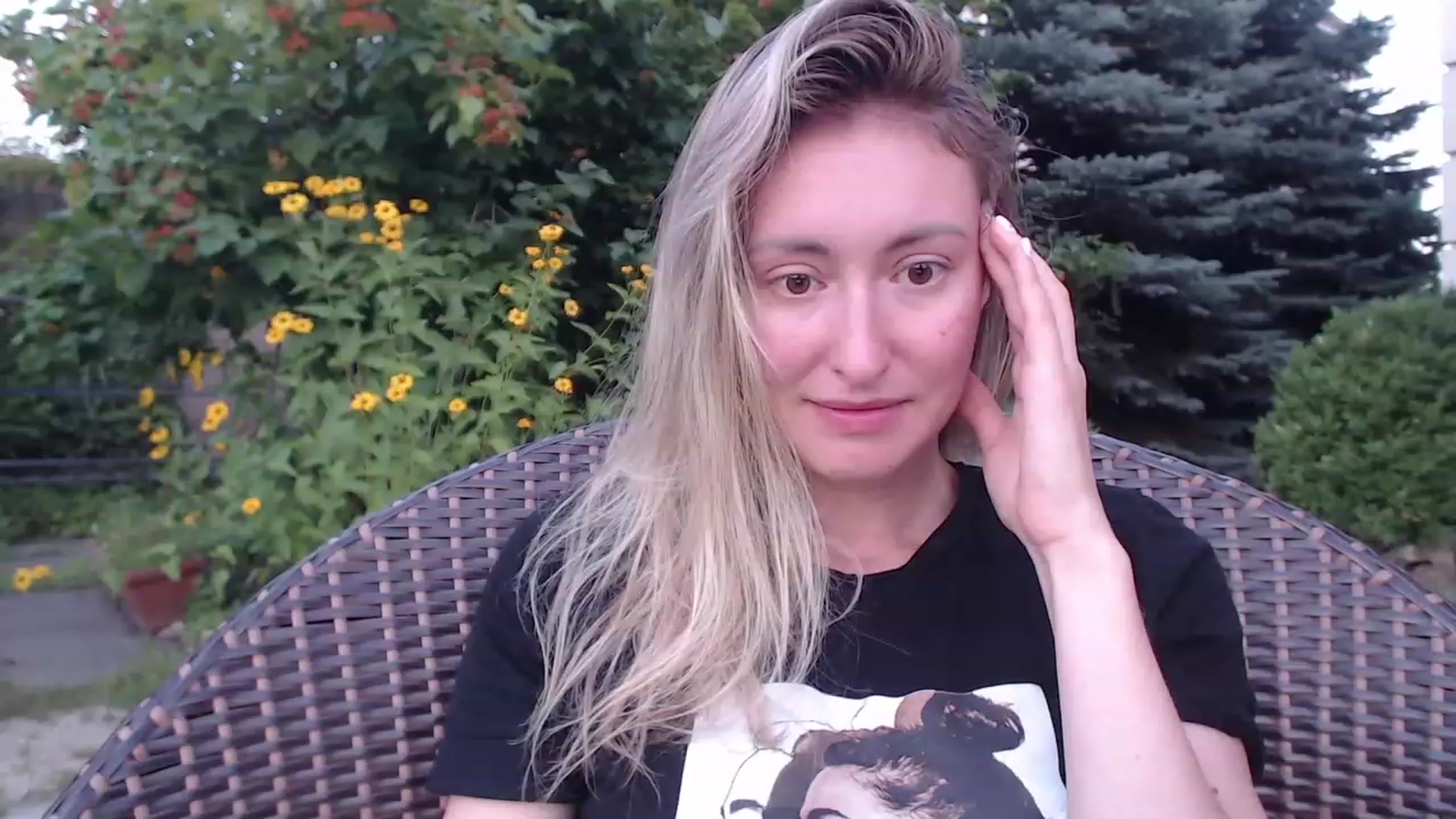 Gallery image thumbnail from Veronica_4u's myfreecams stream on, 07/24/2023, 17:58 image 15 of 20