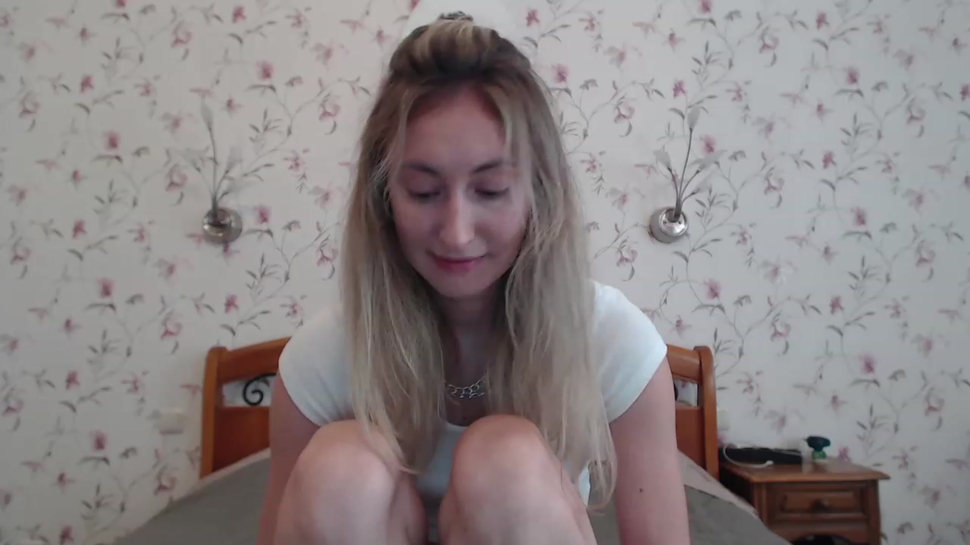 Gallery image thumbnail from Veronica_4u's myfreecams stream on, 07/25/2023, 16:57 image 6 of 20