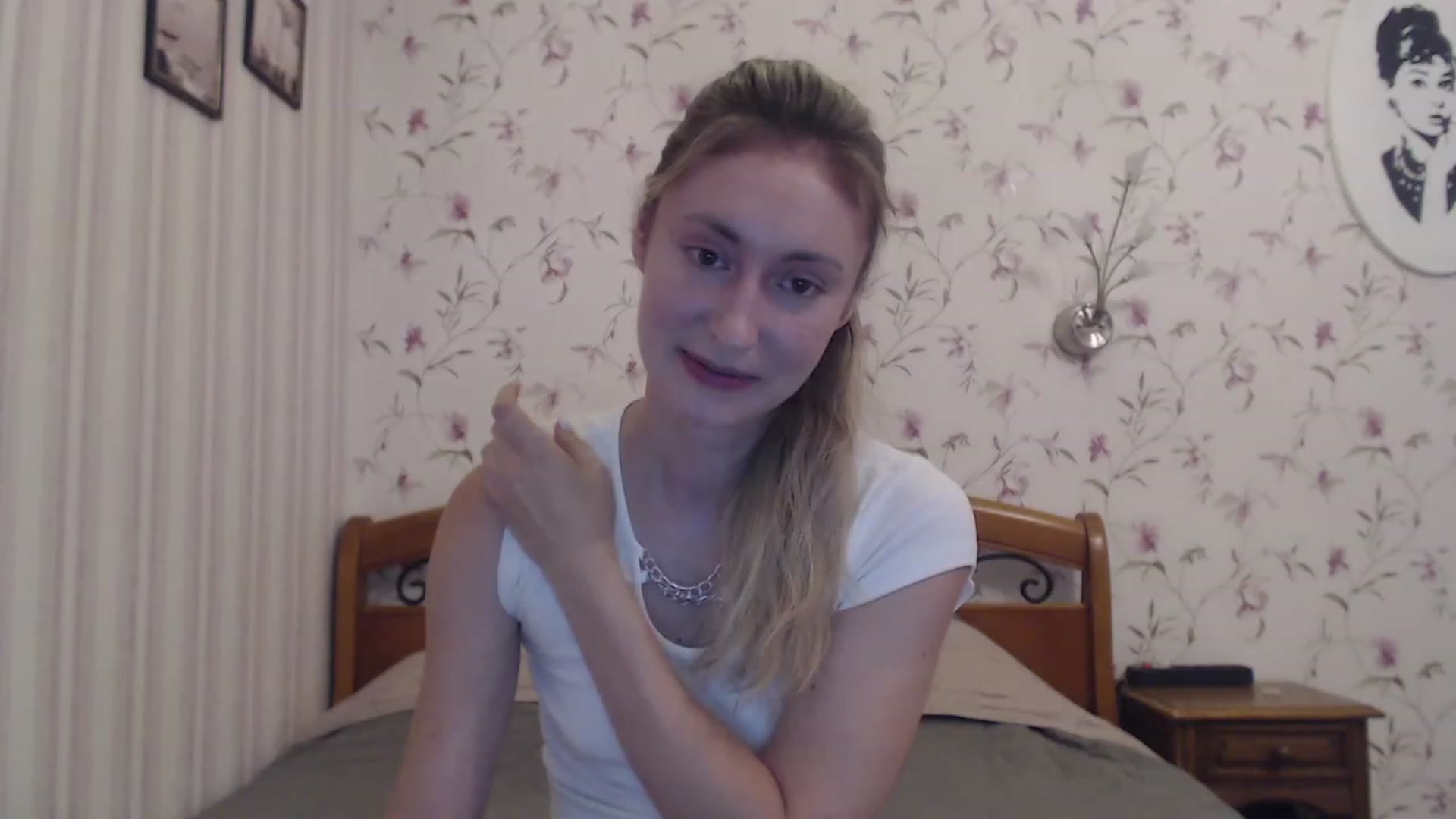 Gallery image thumbnail from Veronica_4u's myfreecams stream on, 07/27/2023, 16:52 image 4 of 20