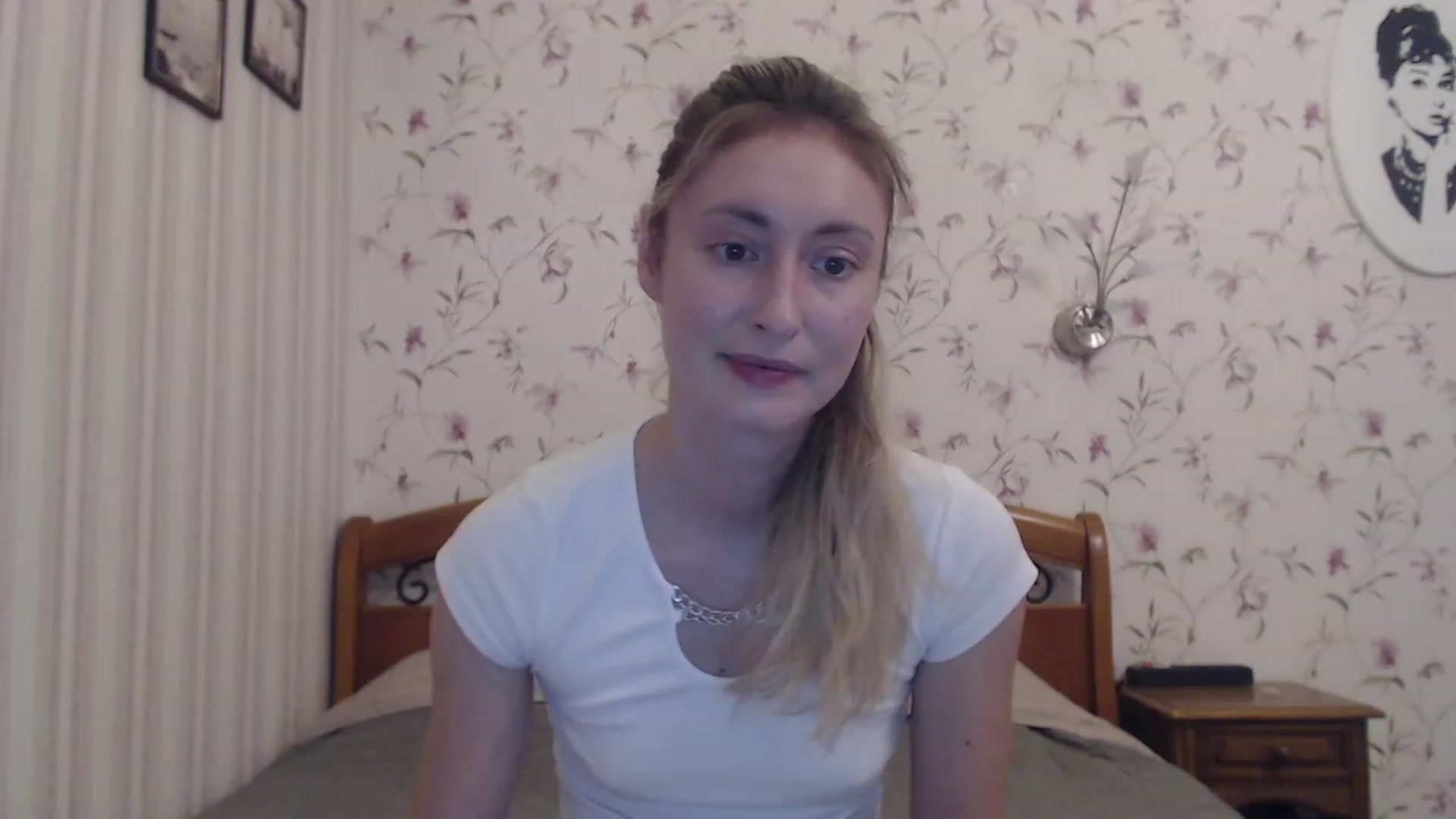 Gallery image thumbnail from Veronica_4u's myfreecams stream on, 07/27/2023, 16:52 image 3 of 20