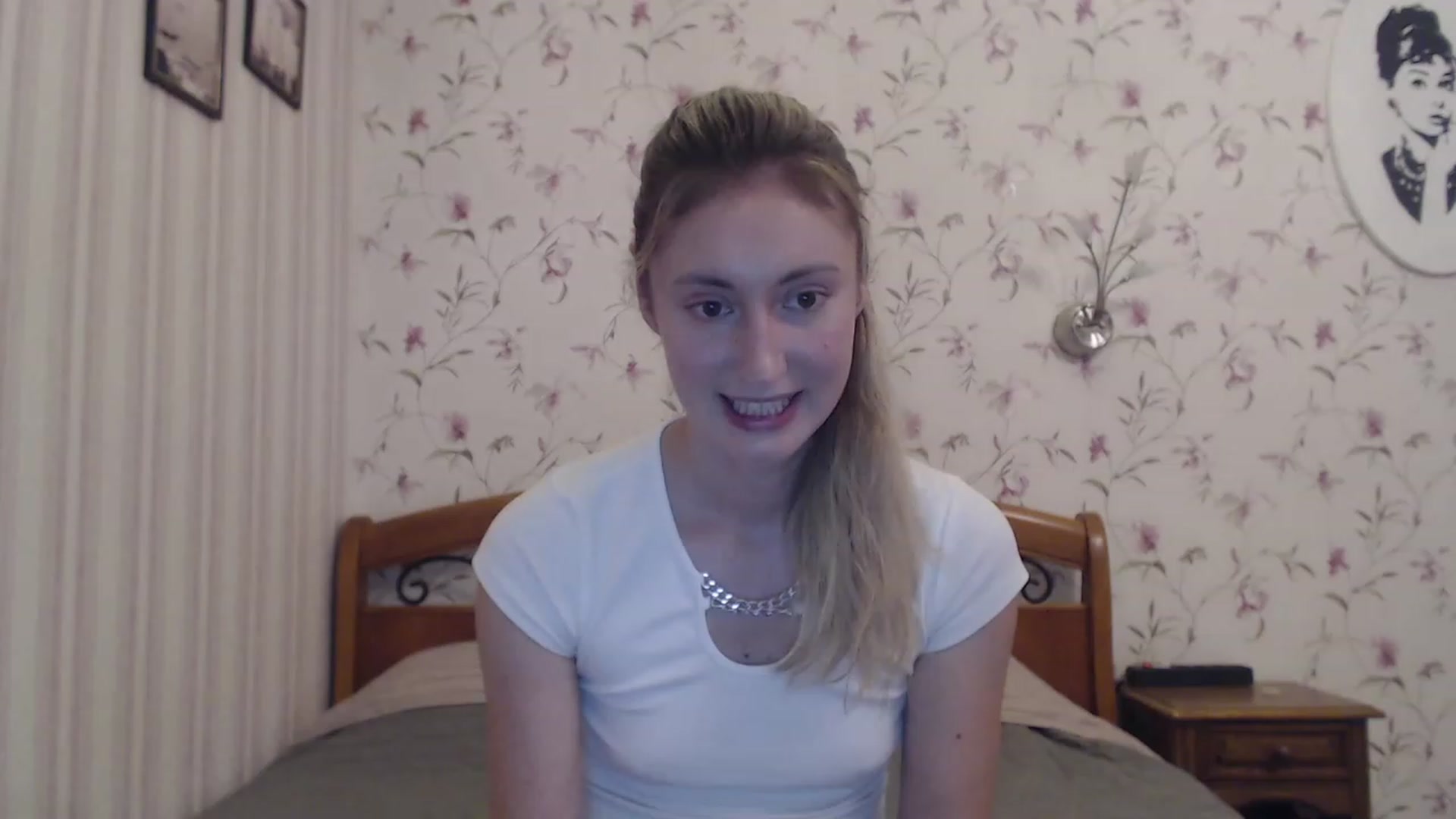 Gallery image thumbnail from Veronica_4u's myfreecams stream on, 07/27/2023, 16:52 image 7 of 20