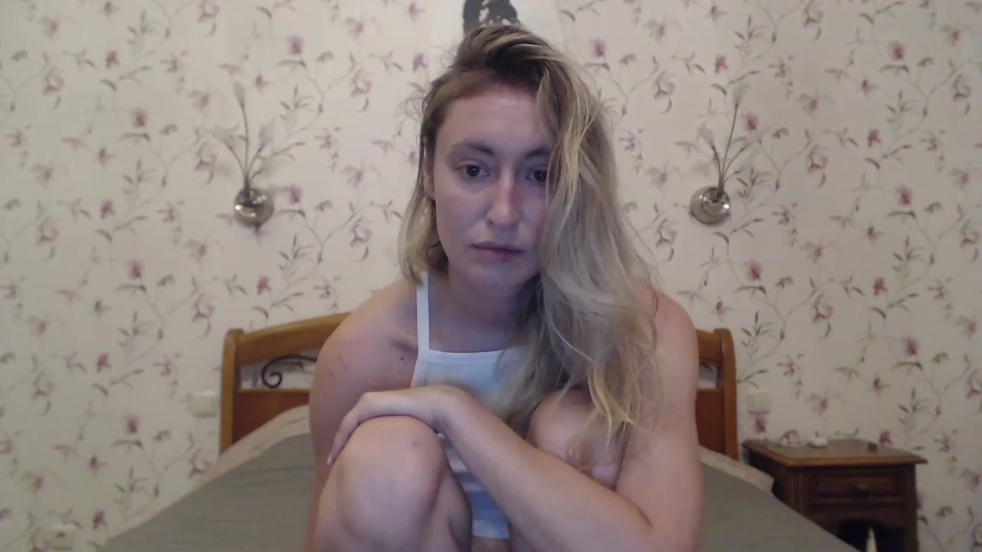 Gallery image thumbnail from Veronica_4u's myfreecams stream on, 08/04/2023, 18:02 image 13 of 20