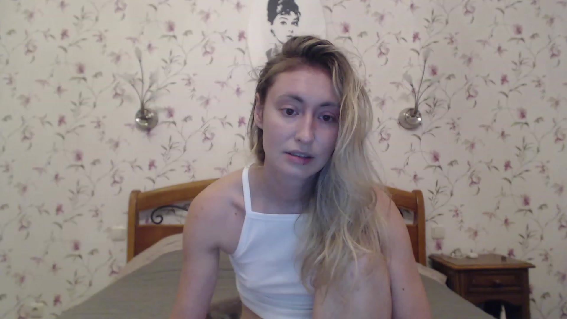 Gallery image thumbnail from Veronica_4u's myfreecams stream on, 08/04/2023, 18:02 image 1 of 20