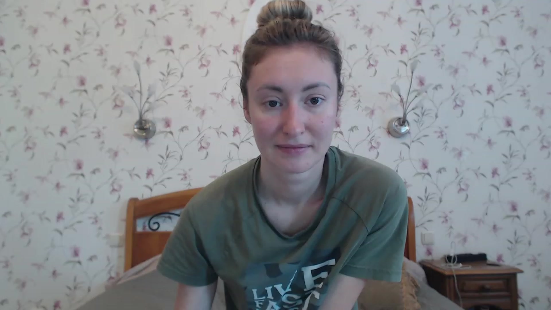 Gallery image thumbnail from Veronica_4u's myfreecams stream on, 08/07/2023, 06:25 image 15 of 20