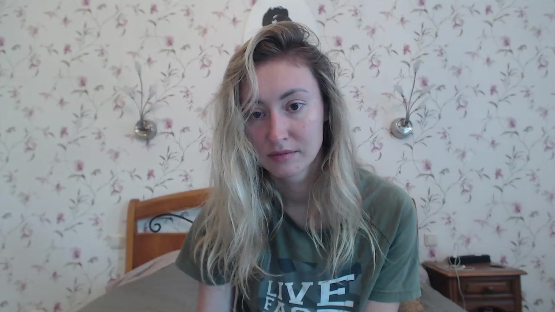 Gallery image thumbnail from Veronica_4u's myfreecams stream on, 08/07/2023, 06:25 image 4 of 20