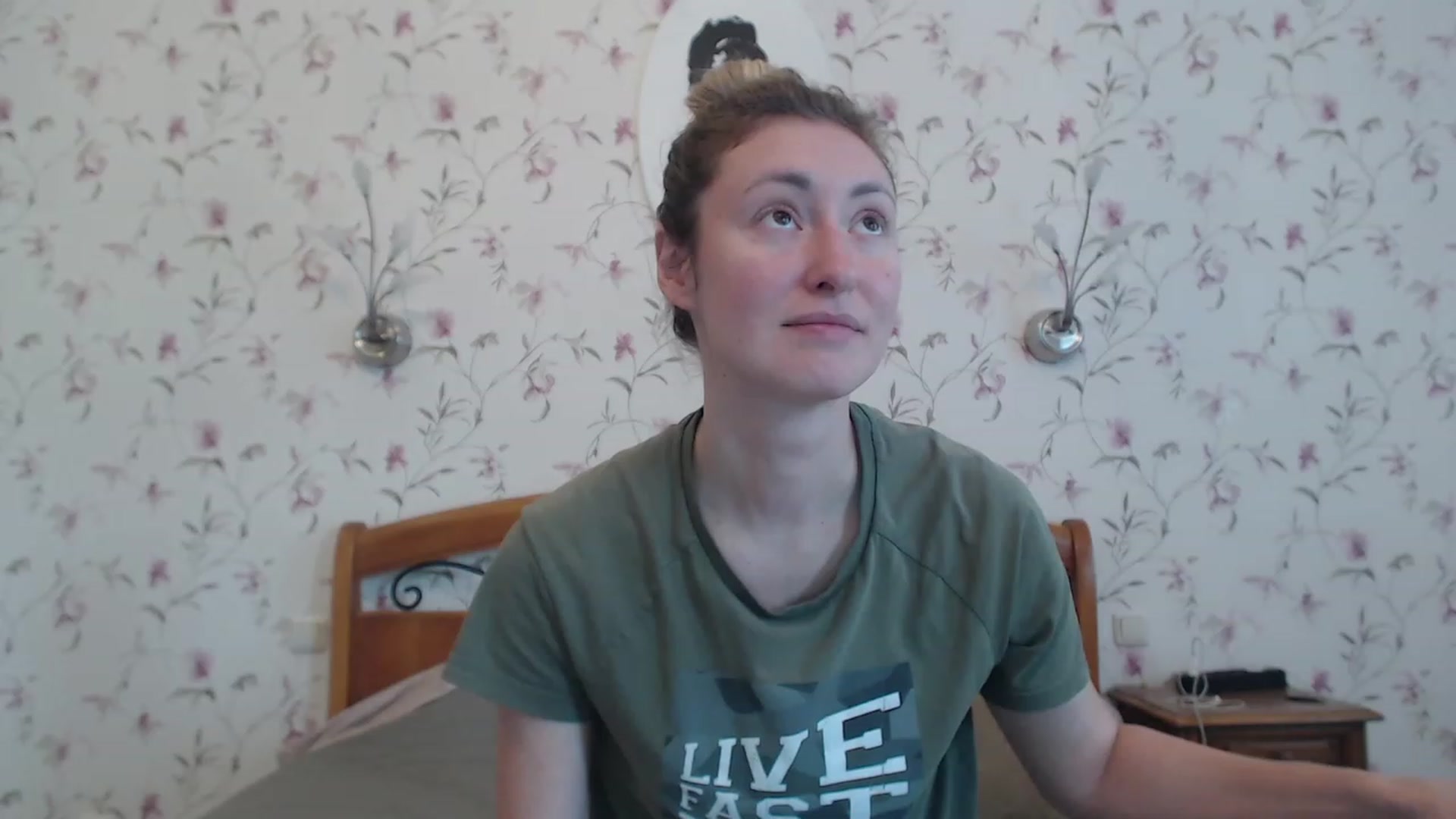 Gallery image thumbnail from Veronica_4u's myfreecams stream on, 08/07/2023, 06:25 image 14 of 20