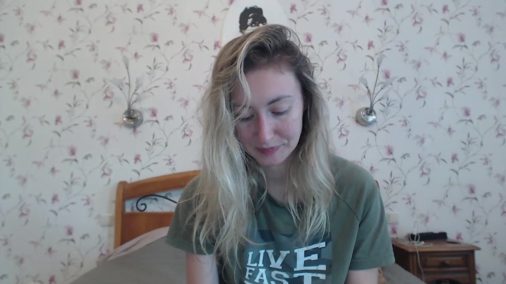 Gallery image thumbnail from Veronica_4u's myfreecams stream on, 08/07/2023, 06:25 image 7 of 20