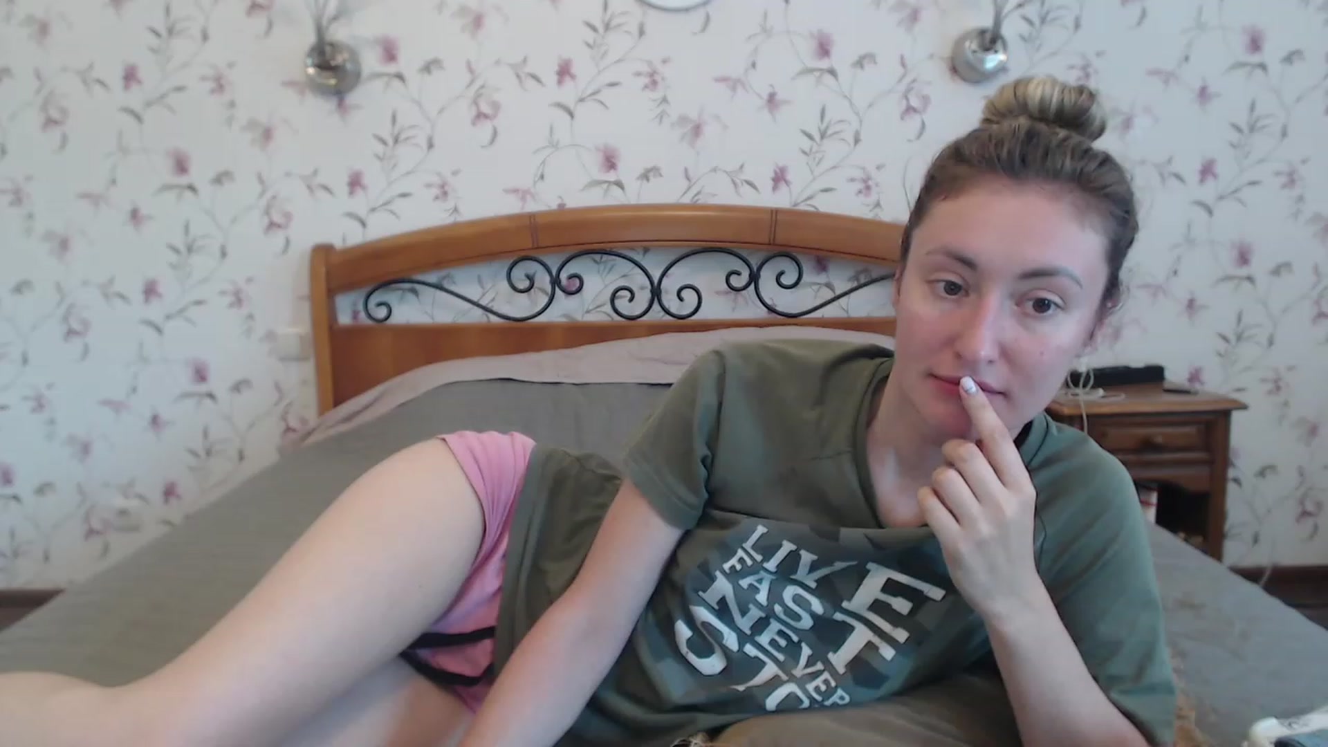 Gallery image thumbnail from Veronica_4u's myfreecams stream on, 08/07/2023, 06:25 image 18 of 20