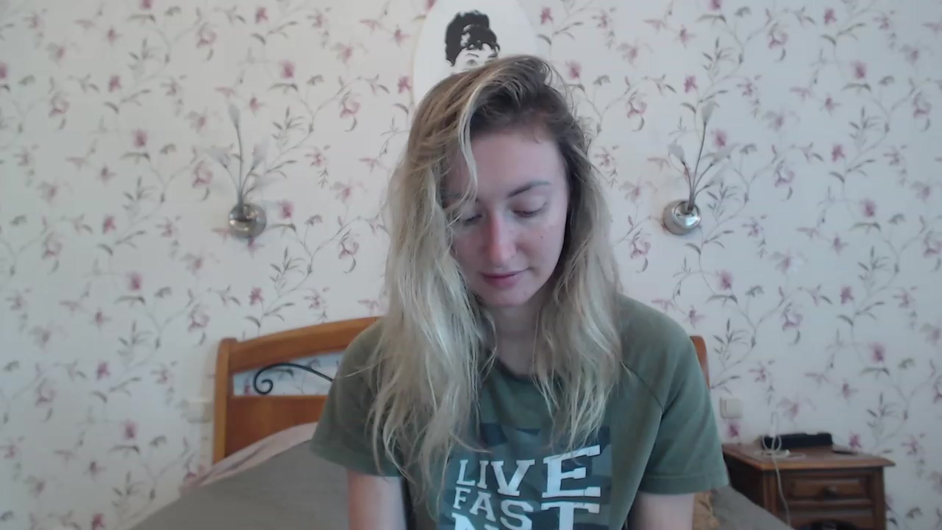 Gallery image thumbnail from Veronica_4u's myfreecams stream on, 08/07/2023, 06:25 image 11 of 20