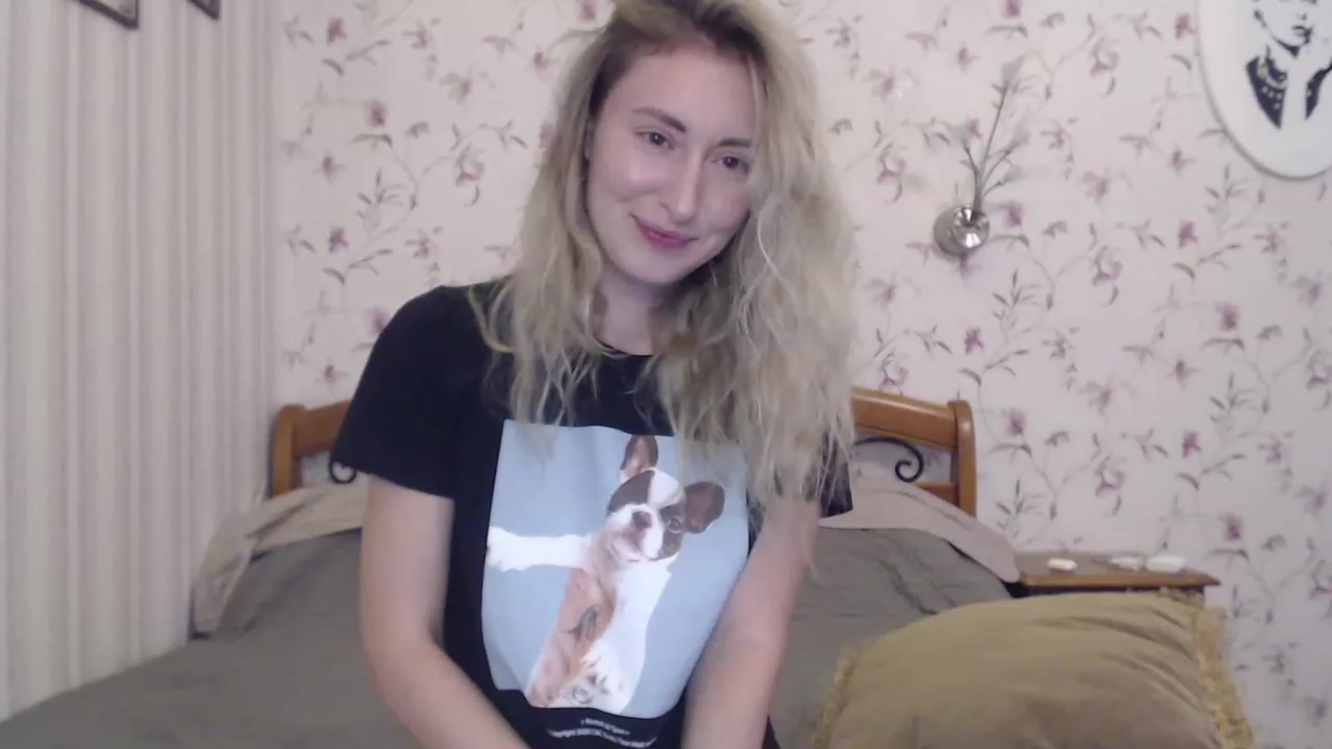 Gallery image thumbnail from Veronica_4u's myfreecams stream on, 08/11/2023, 16:14 image 15 of 20