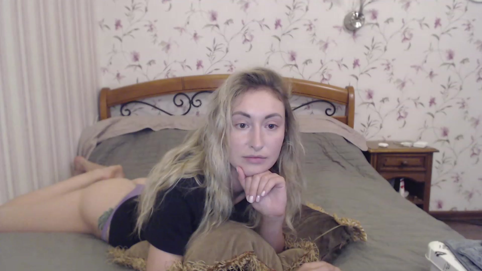 Gallery image thumbnail from Veronica_4u's myfreecams stream on, 08/11/2023, 16:14 image 7 of 20