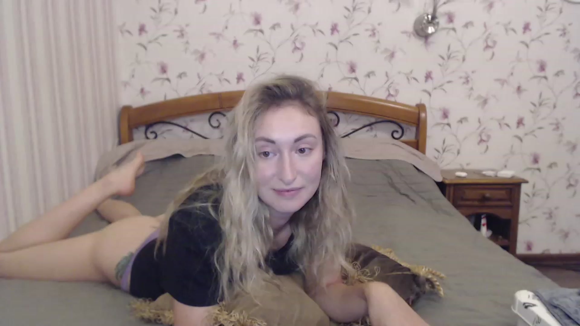 Gallery image thumbnail from Veronica_4u's myfreecams stream on, 08/11/2023, 16:14 image 4 of 20