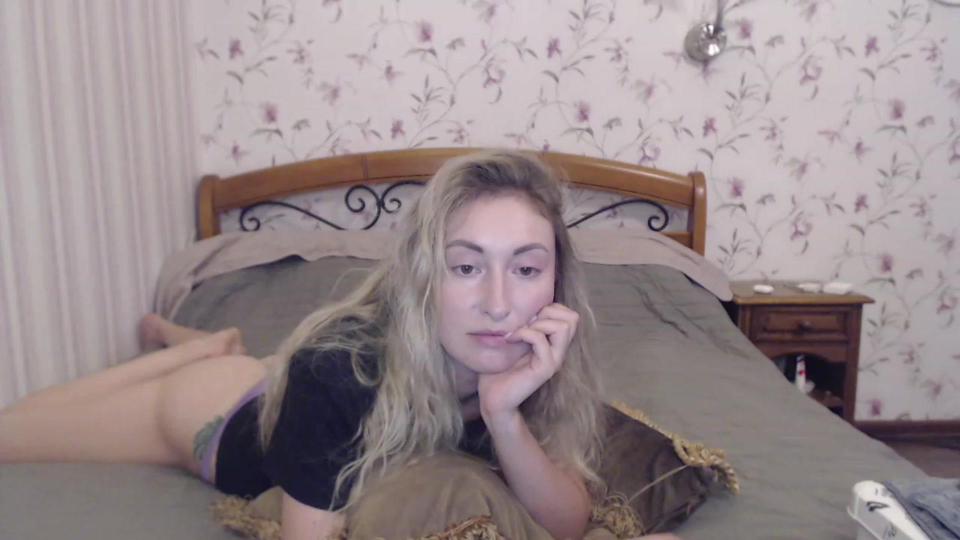 Gallery image thumbnail from Veronica_4u's myfreecams stream on, 08/11/2023, 16:14 image 9 of 20
