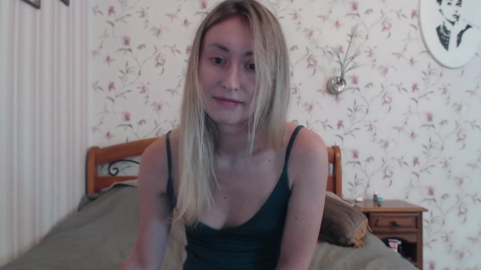 Gallery image thumbnail from Veronica_4u's myfreecams stream on, 08/16/2023, 16:56 image 4 of 20