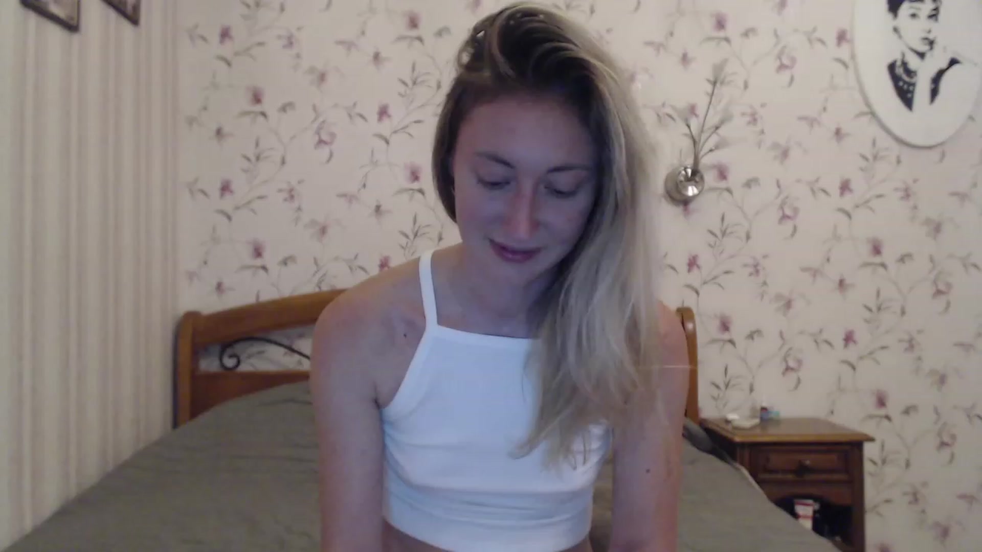 Gallery image thumbnail from Veronica_4u's myfreecams stream on, 08/17/2023, 17:18 image 19 of 20