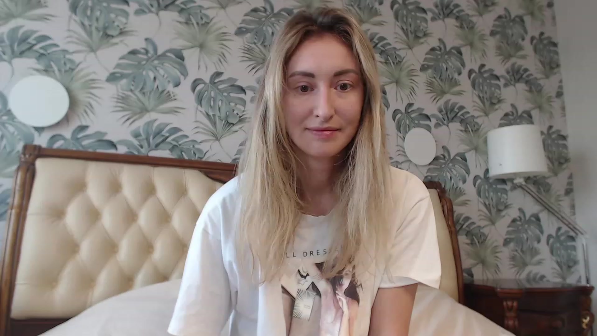 Gallery image thumbnail from Veronica_4u's myfreecams stream on, 08/25/2023, 15:36 image 5 of 20