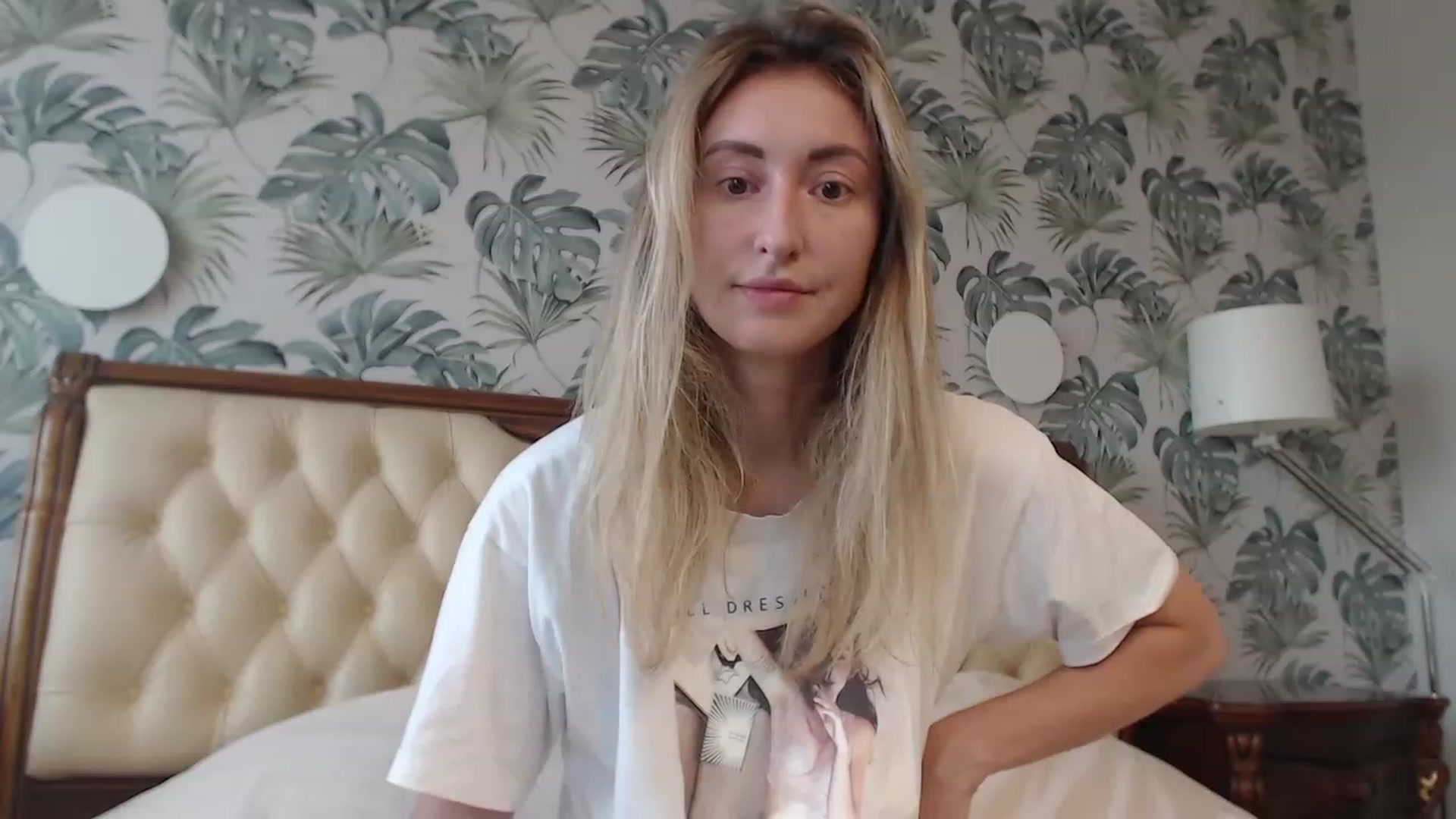 Gallery image thumbnail from Veronica_4u's myfreecams stream on, 08/25/2023, 15:36 image 3 of 20