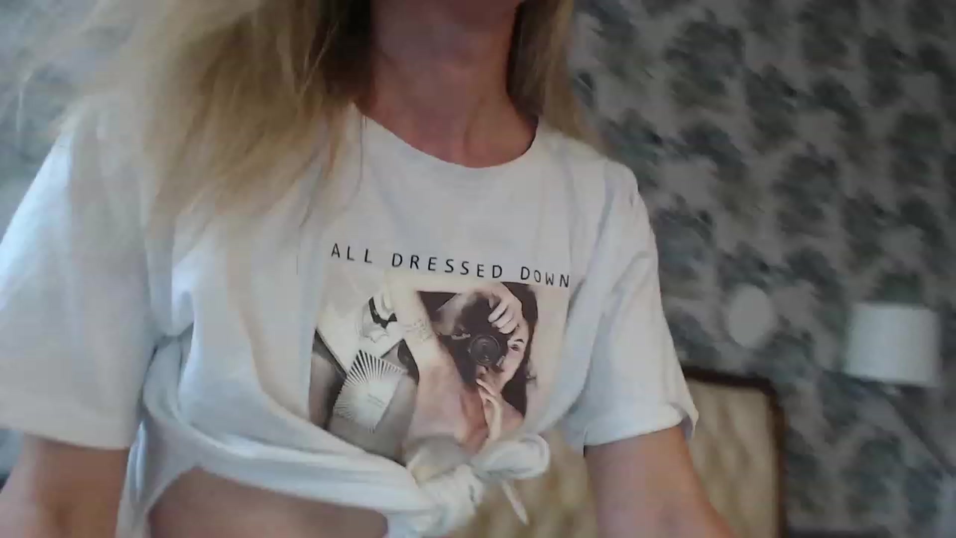 Gallery image thumbnail from Veronica_4u's myfreecams stream on, 08/25/2023, 15:36 image 19 of 20