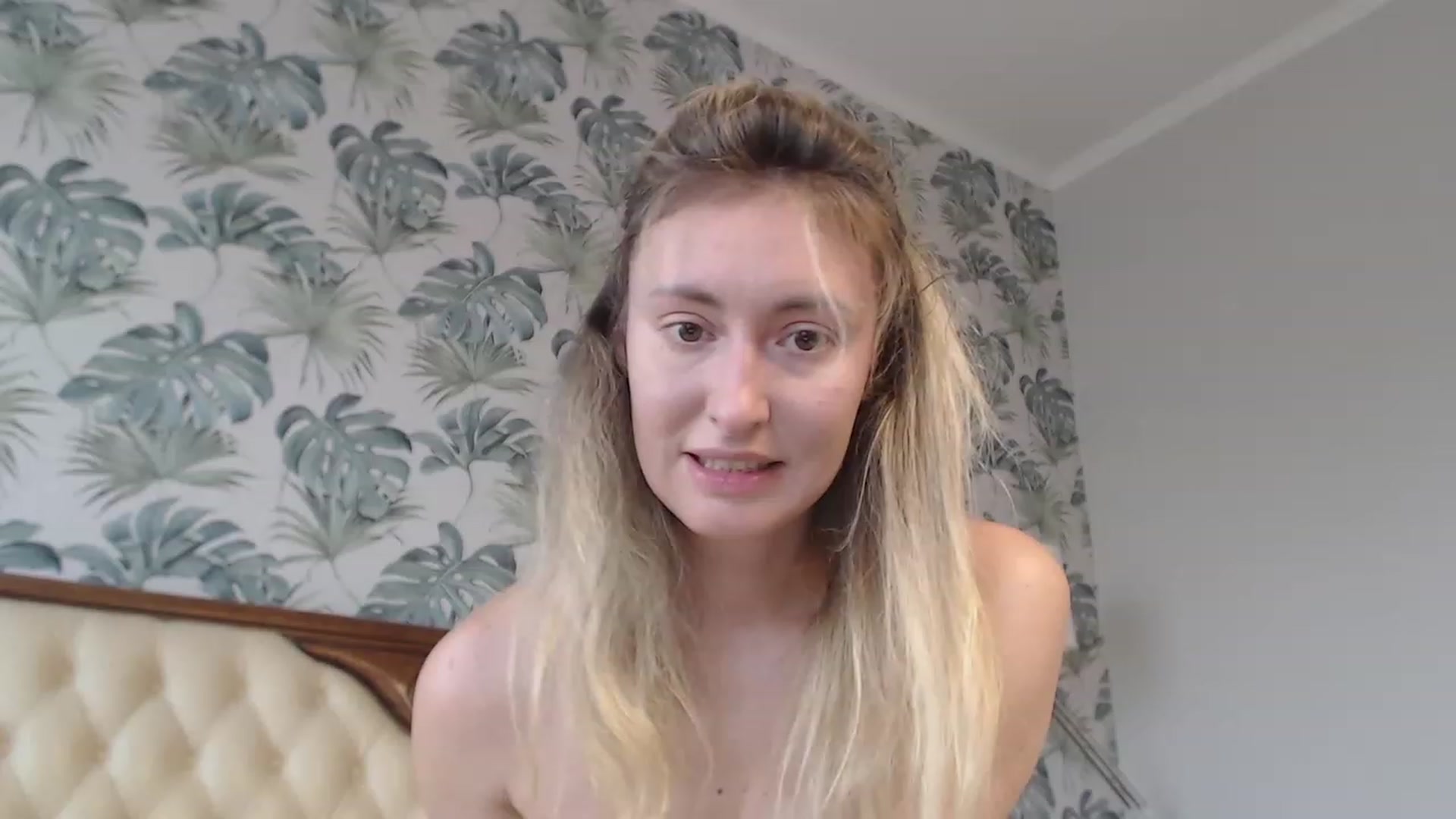 Gallery image thumbnail from Veronica_4u's myfreecams stream on, 09/14/2023, 14:54 image 7 of 20