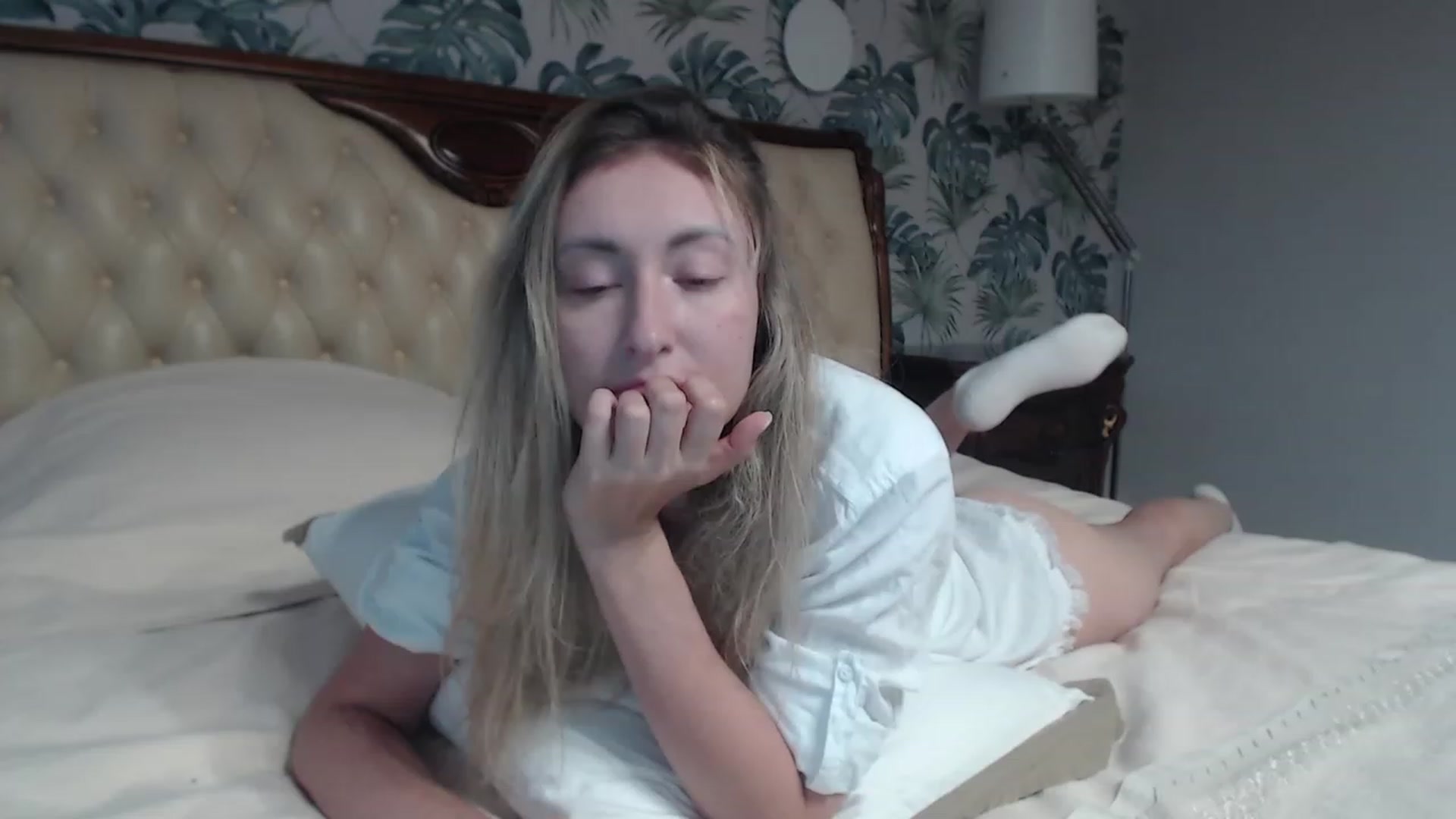 Gallery image thumbnail from Veronica_4u's myfreecams stream on, 09/16/2023, 17:18 image 4 of 20