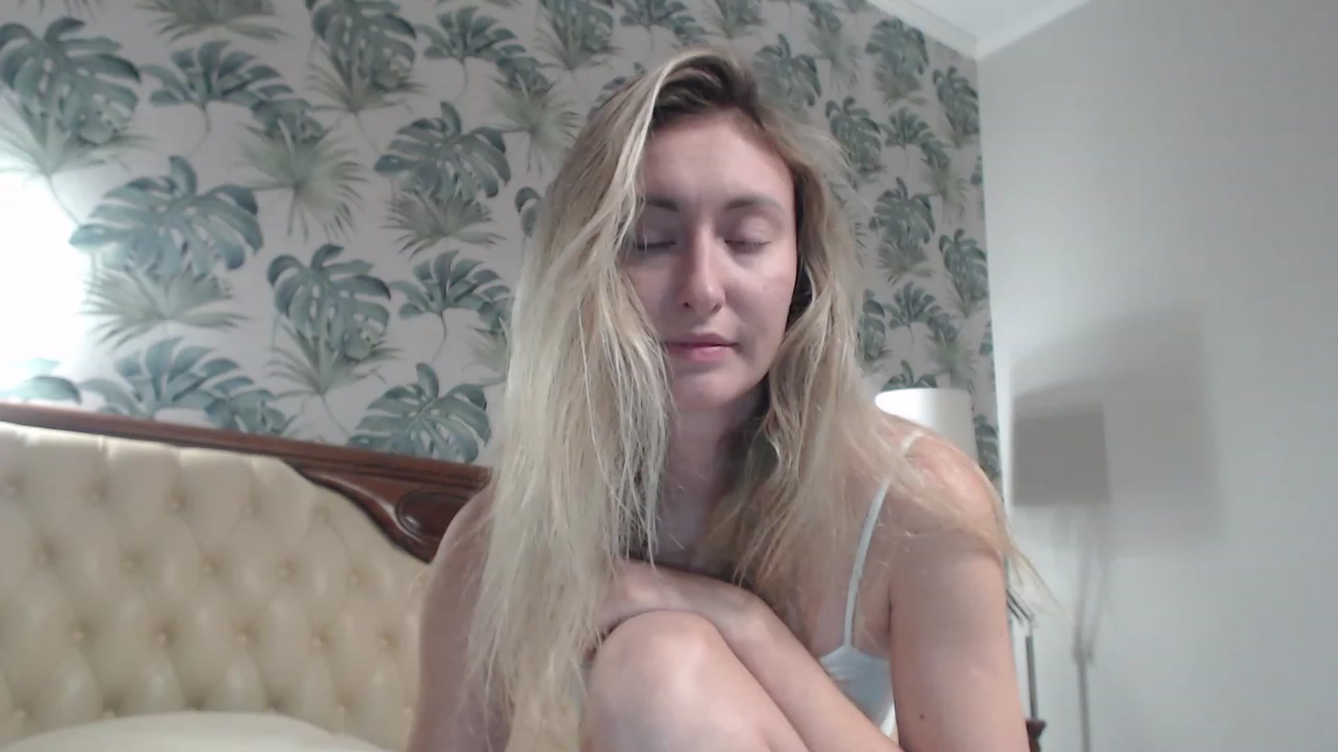Gallery image thumbnail from Veronica_4u's myfreecams stream on, 09/16/2023, 17:47 image 13 of 20