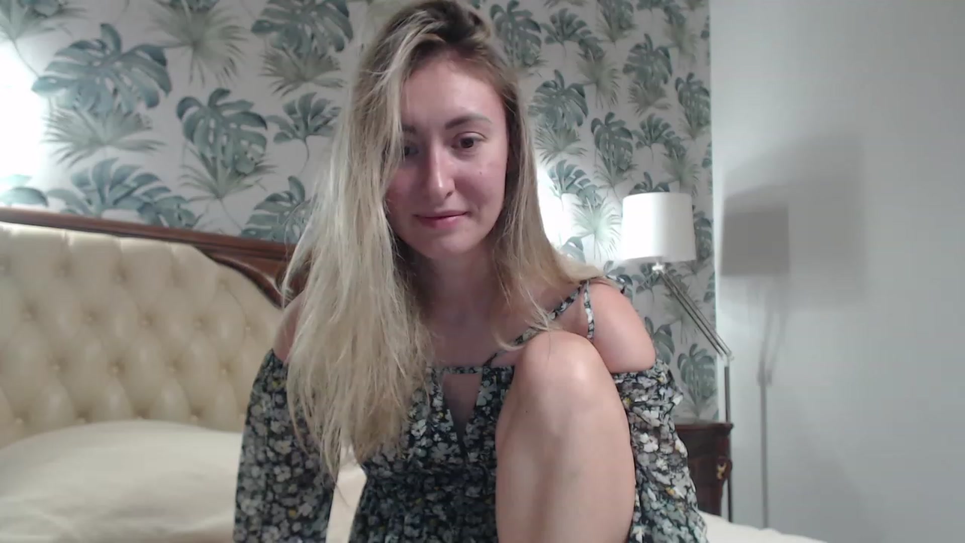 Gallery image thumbnail from Veronica_4u's myfreecams stream on, 09/20/2023, 18:14 image 20 of 20
